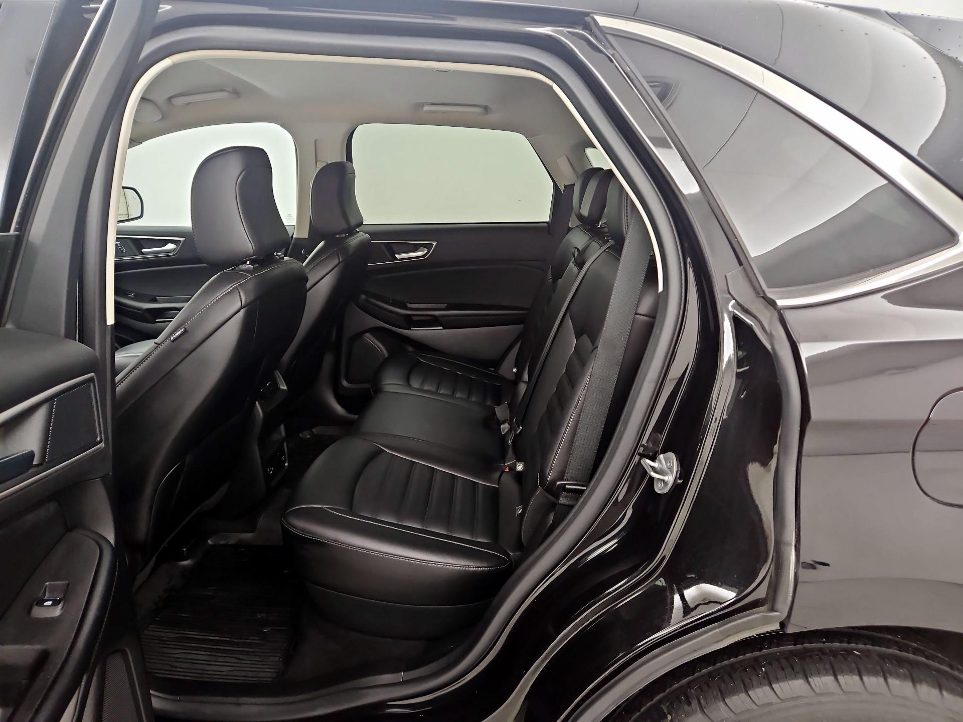 Thumbnail: 2022 Ford Edge - 19