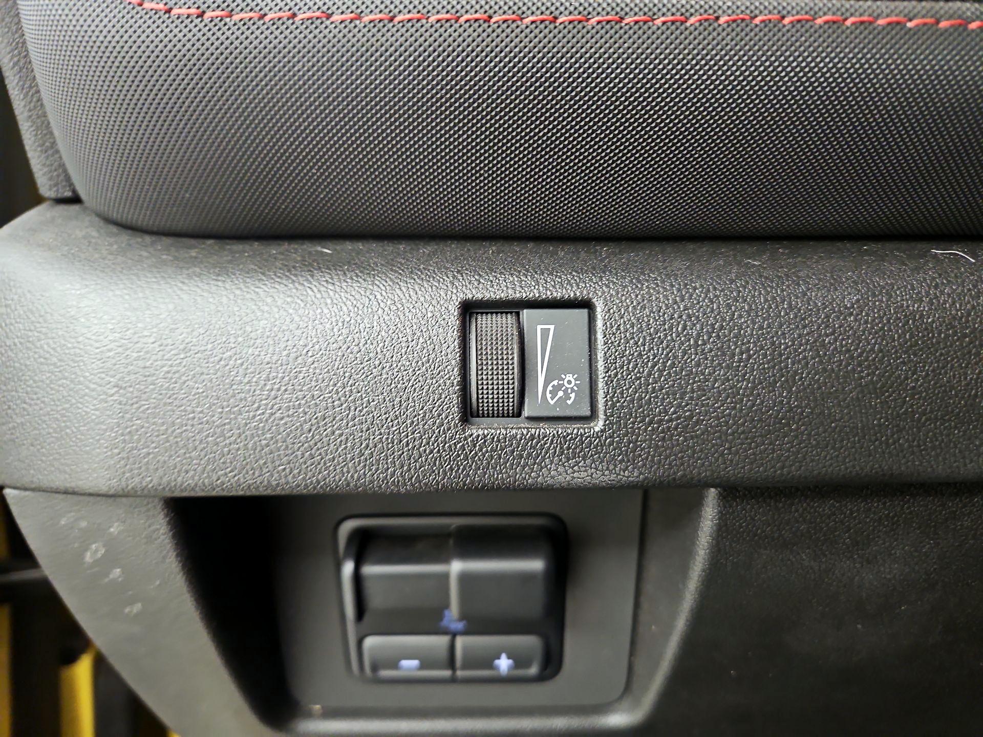 Thumbnail: 2023 Chevrolet Colorado - 13