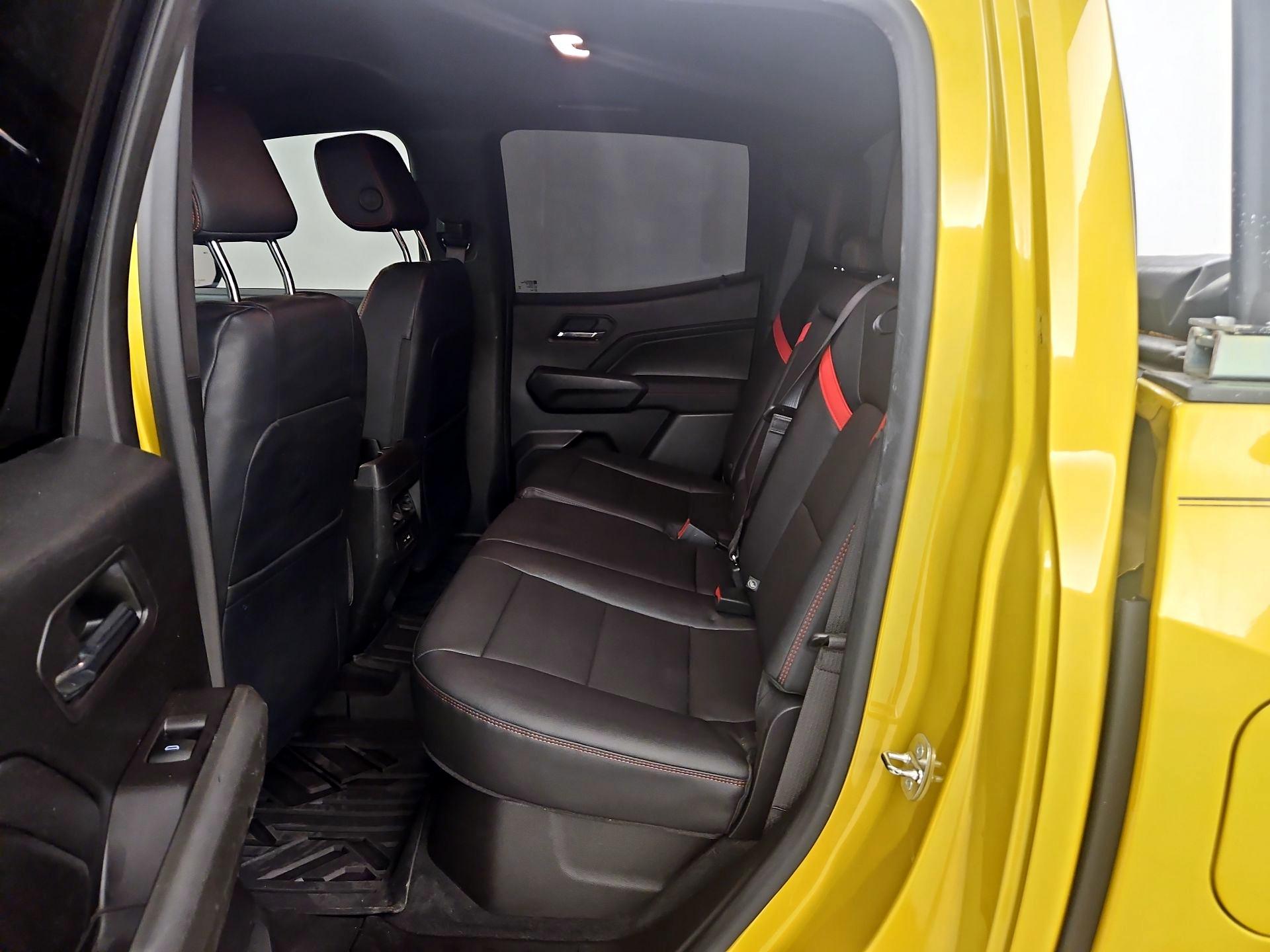 Thumbnail: 2023 Chevrolet Colorado - 19