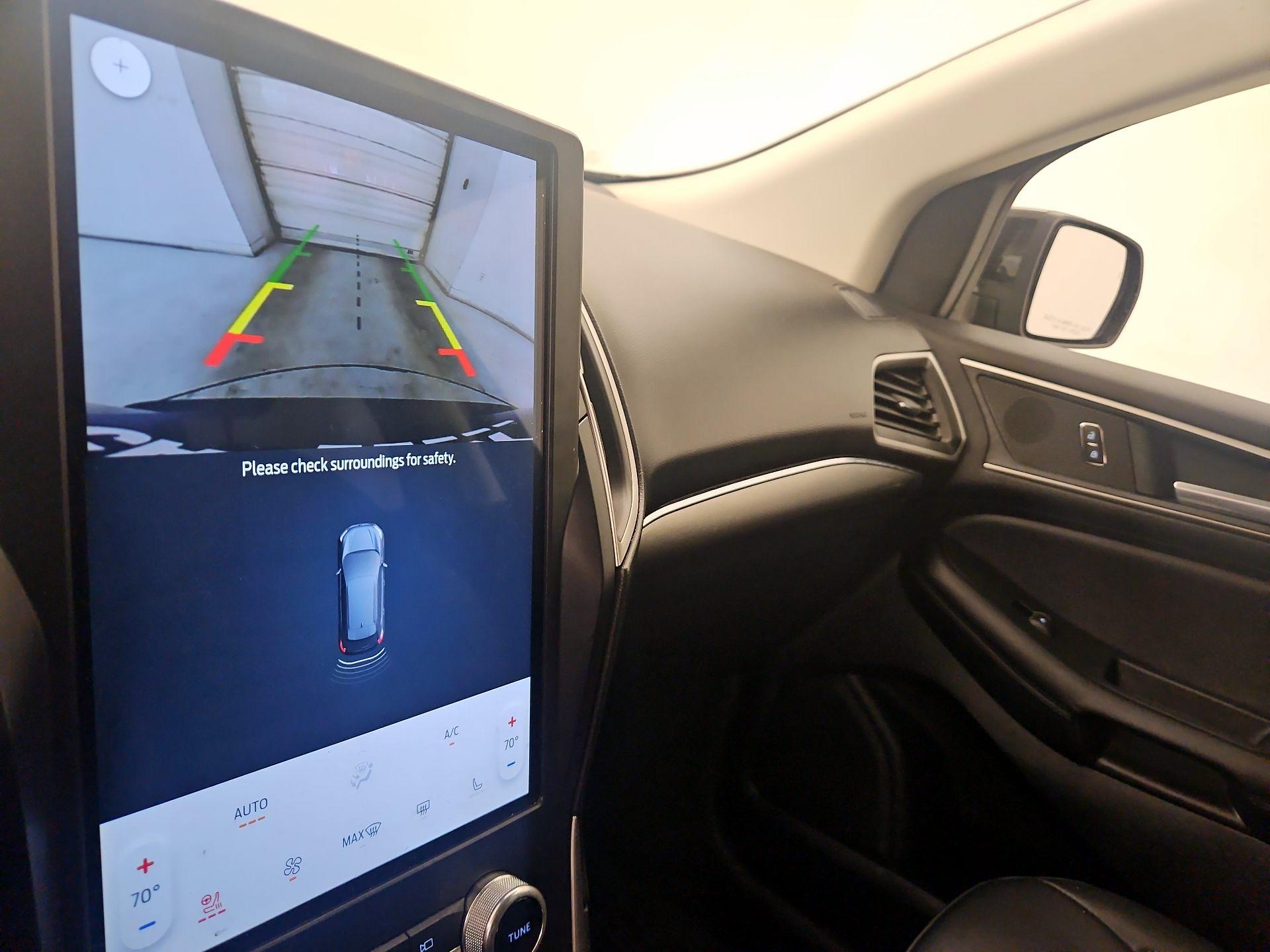 Thumbnail: 2022 Ford Edge - 14