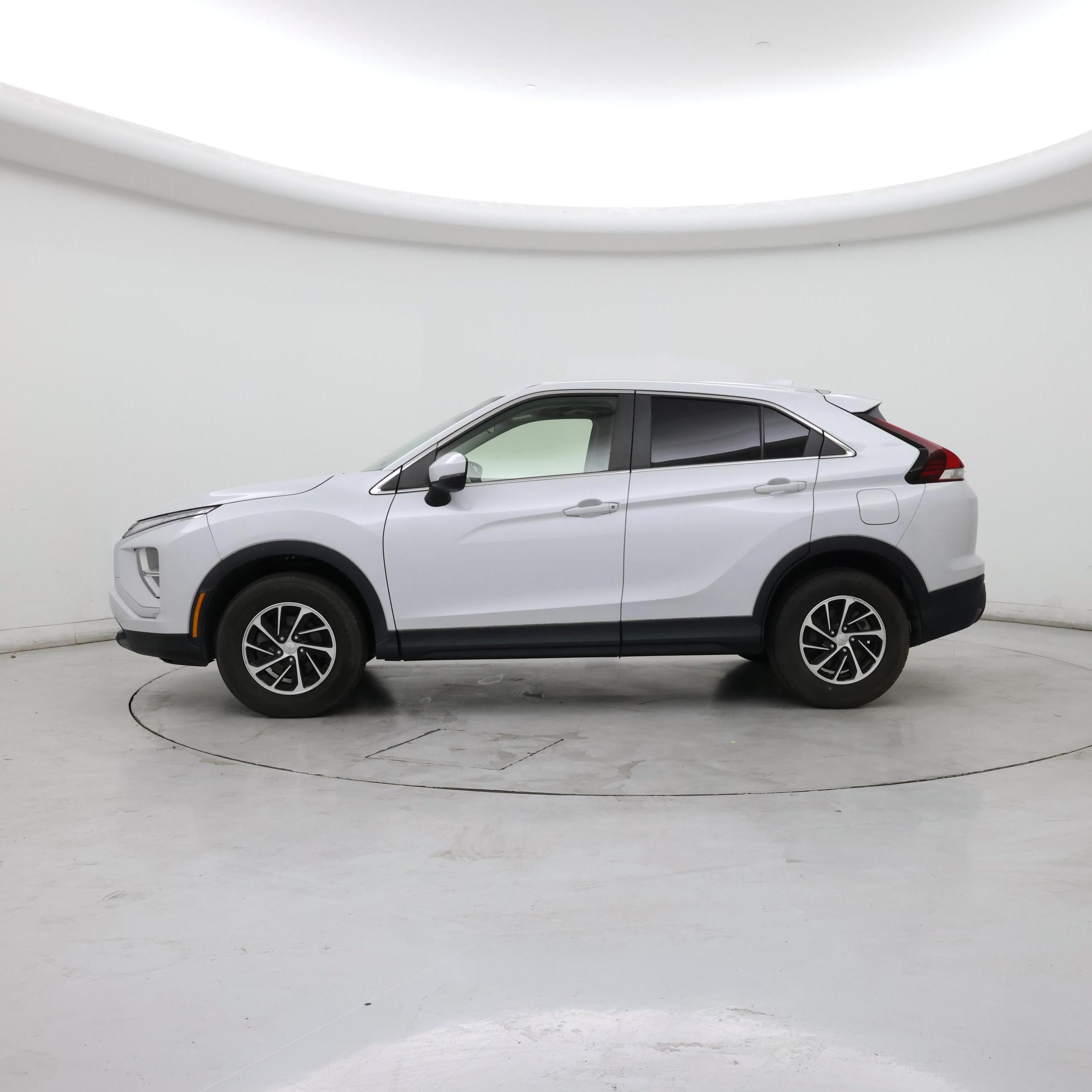 Thumbnail: 2022 Mitsubishi Eclipse Cross - 3