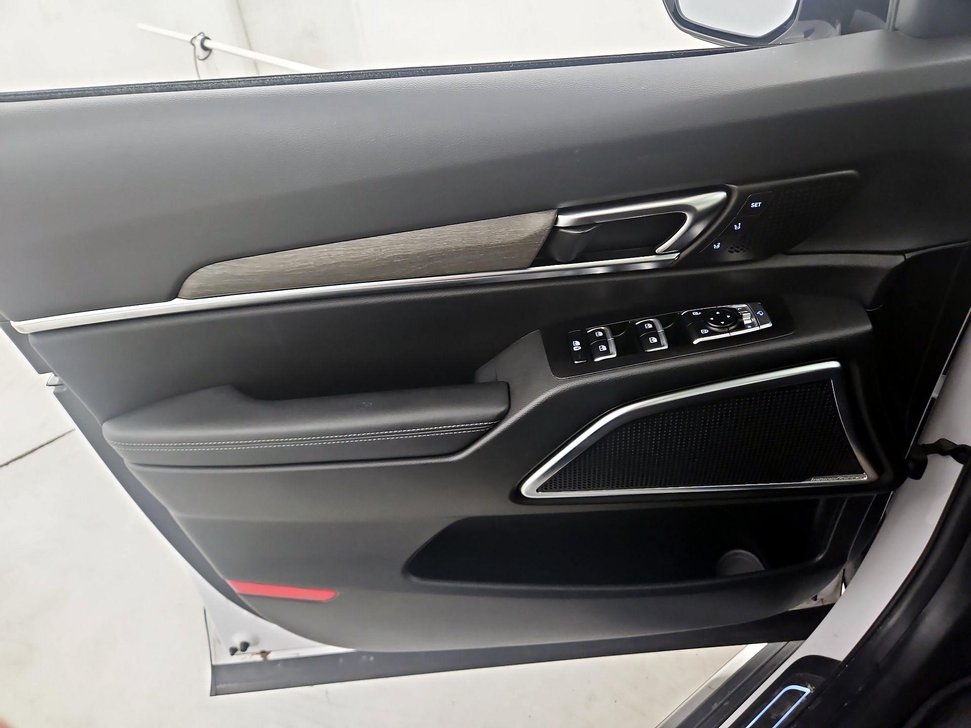 Thumbnail: 2022 Kia Telluride - 12