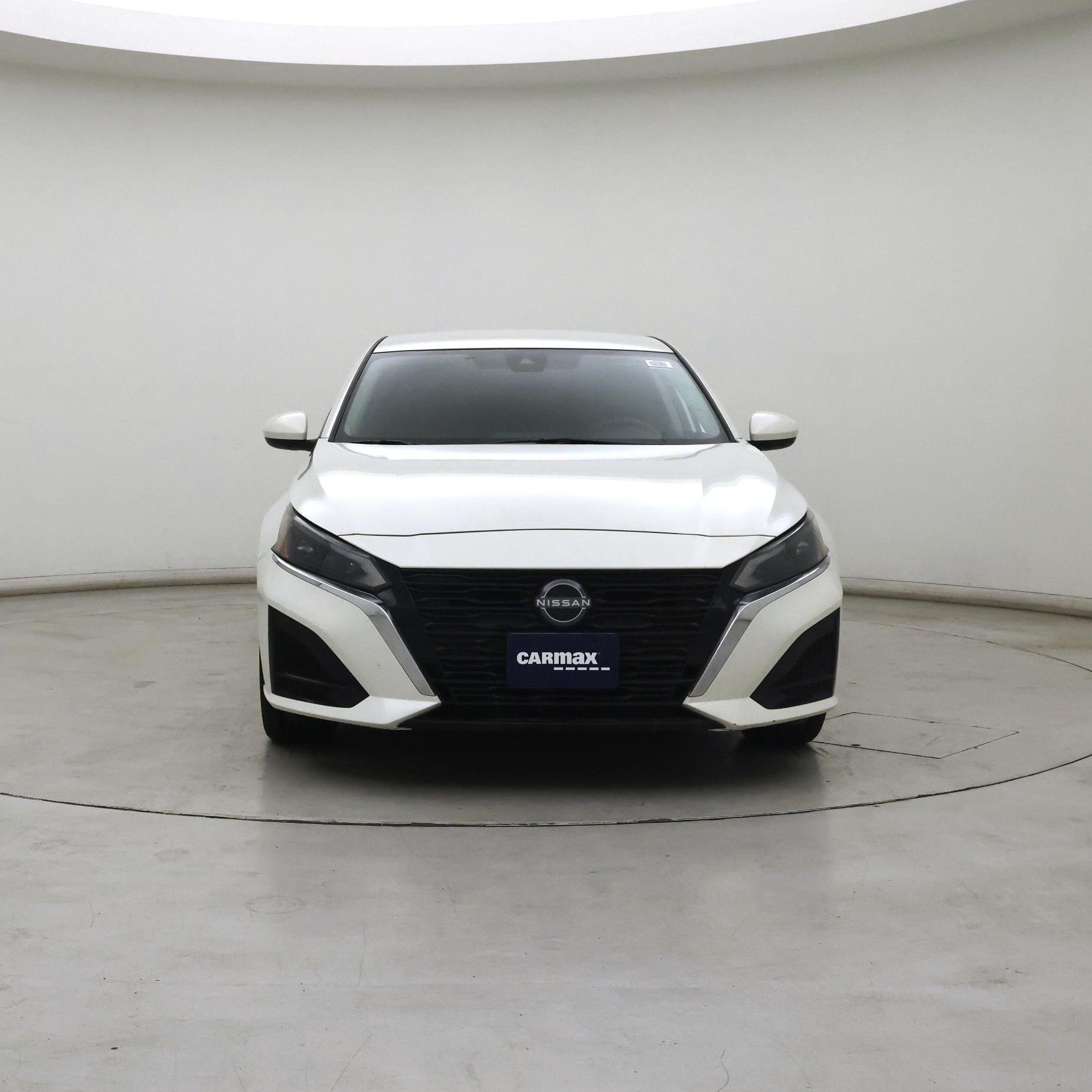 Thumbnail: 2023 Nissan Altima - 5