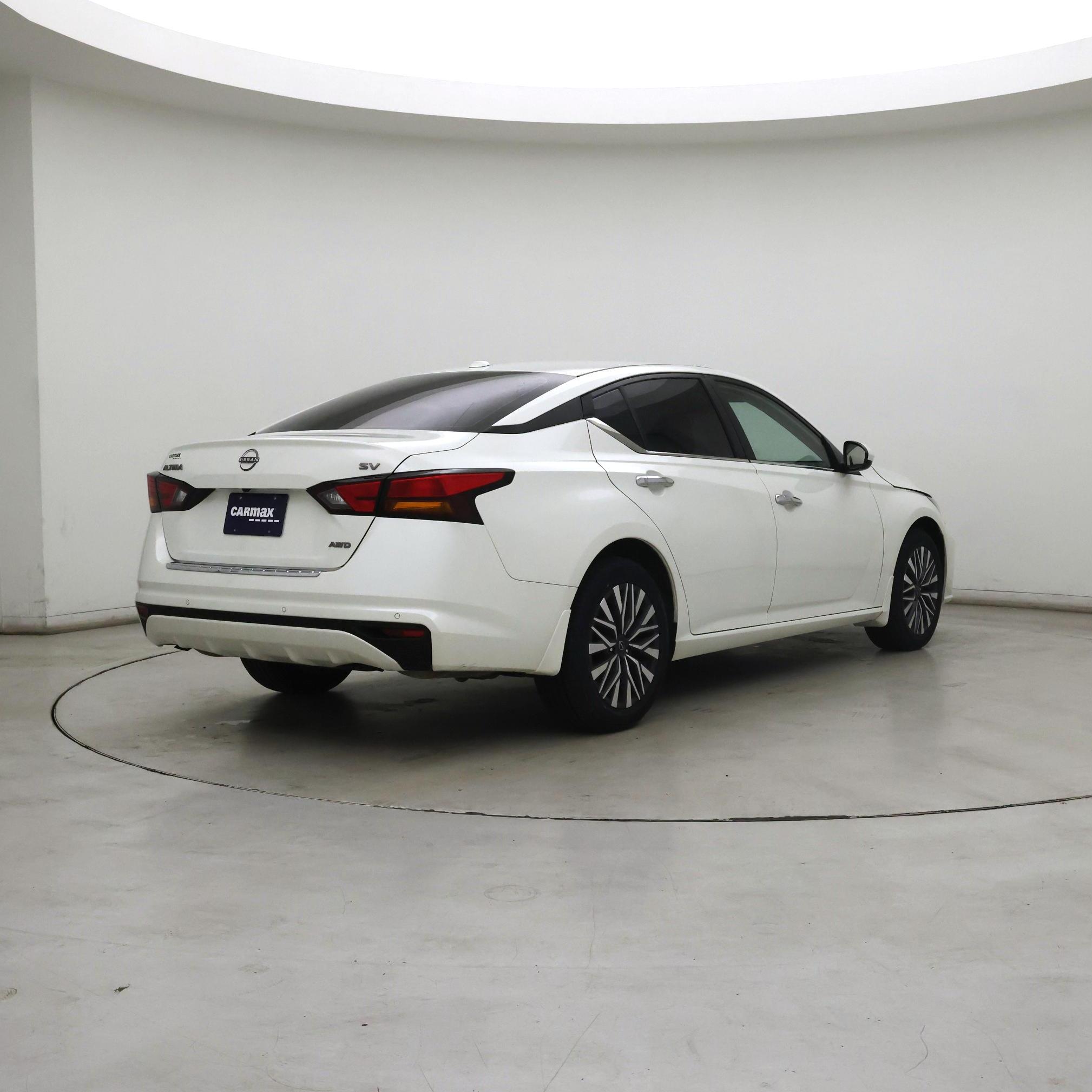 Thumbnail: 2023 Nissan Altima - 8