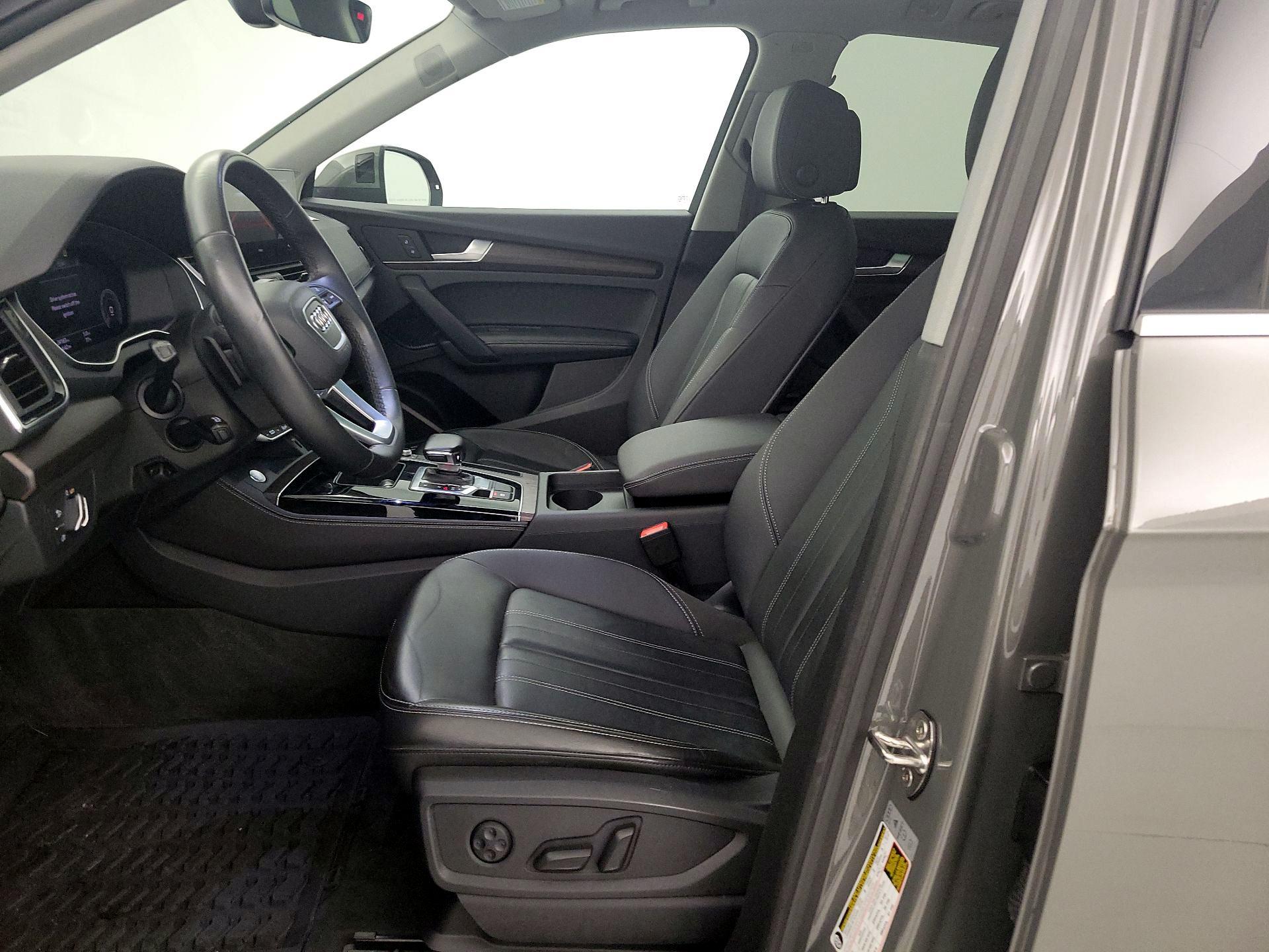 Thumbnail: 2023 Audi Q5 - 11