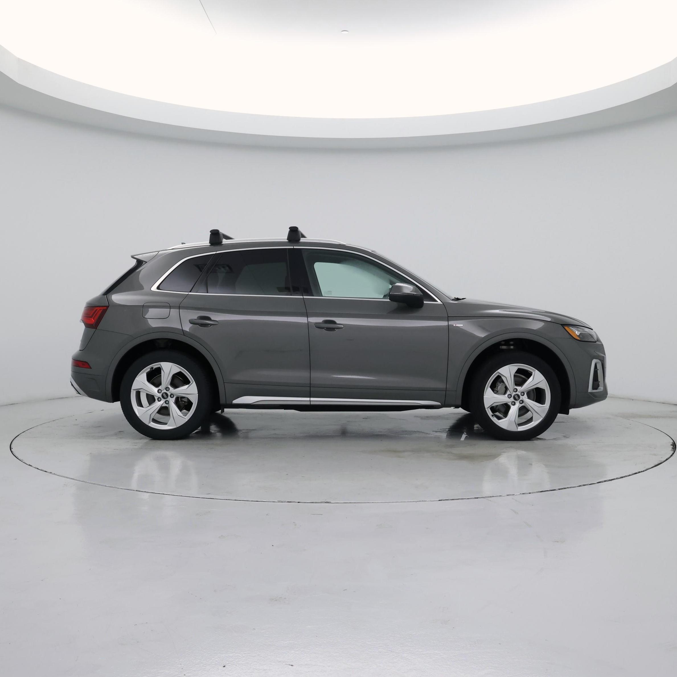 Thumbnail: 2023 Audi Q5 - 7