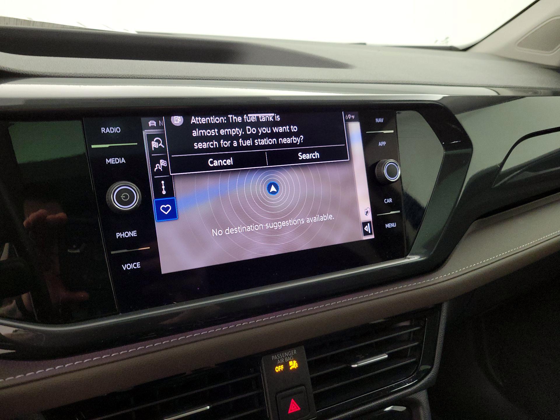 Thumbnail: 2023 Volkswagen Taos - 14