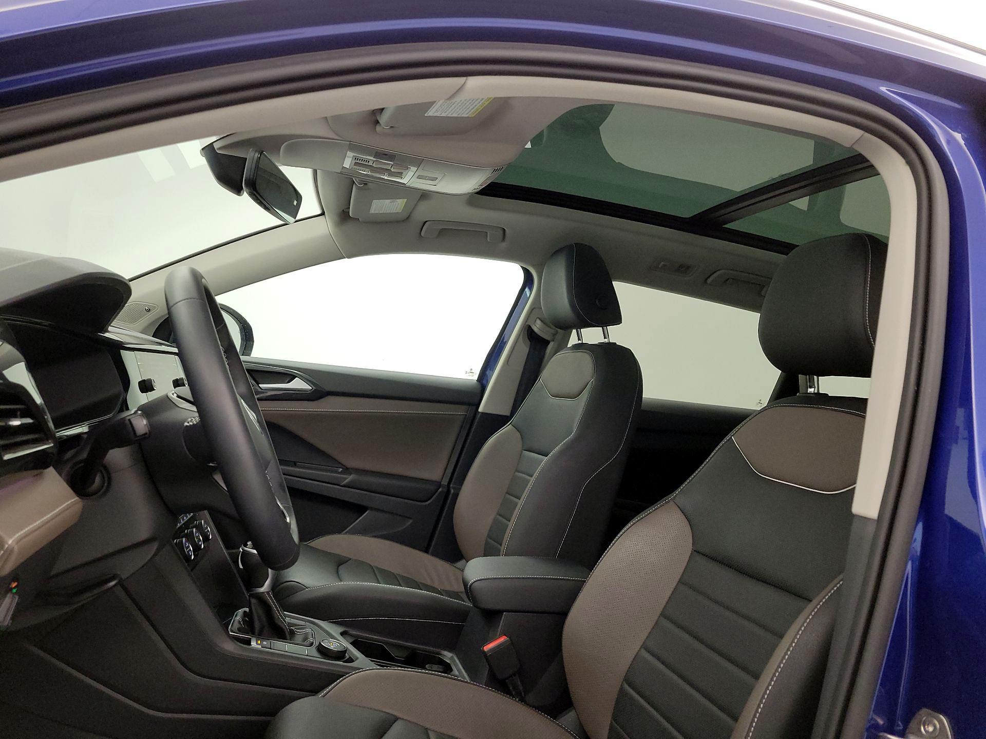 Thumbnail: 2023 Volkswagen Taos - 20