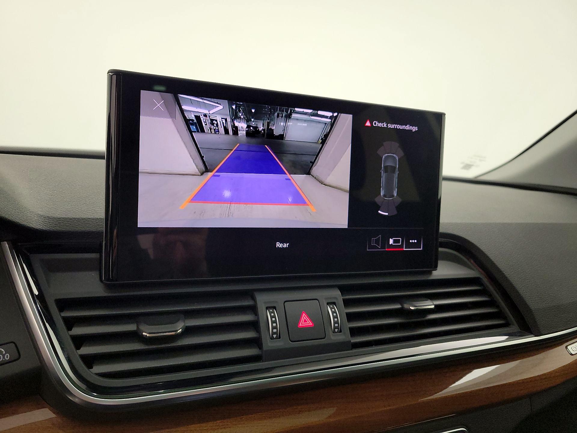 Thumbnail: 2023 Audi Q5 - 15