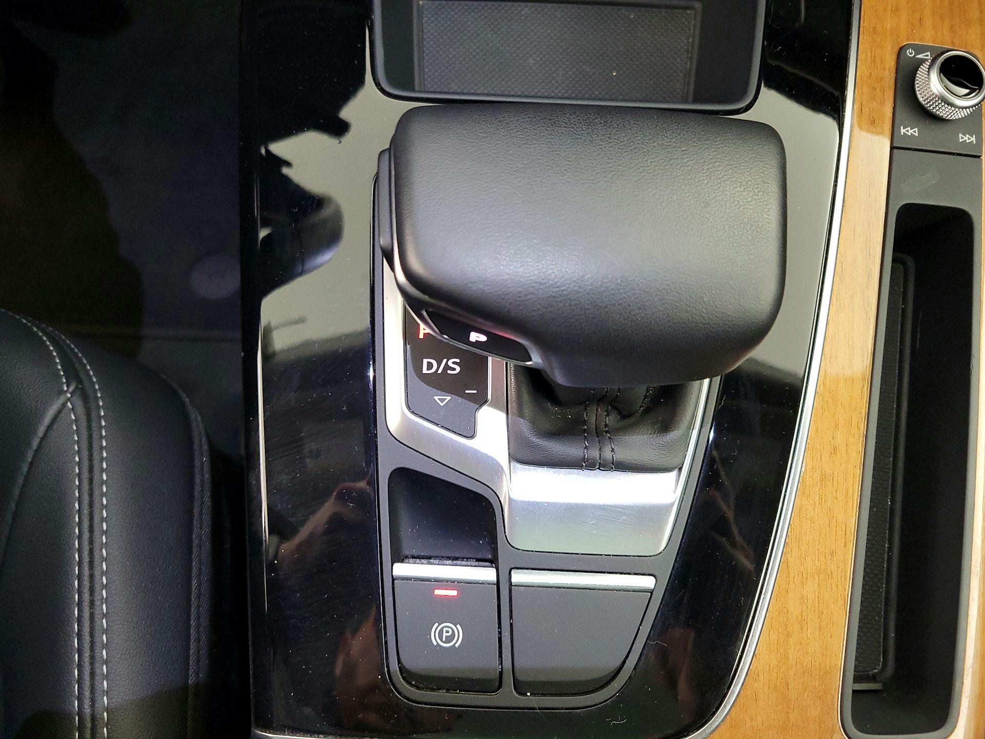 Thumbnail: 2023 Audi Q5 - 18