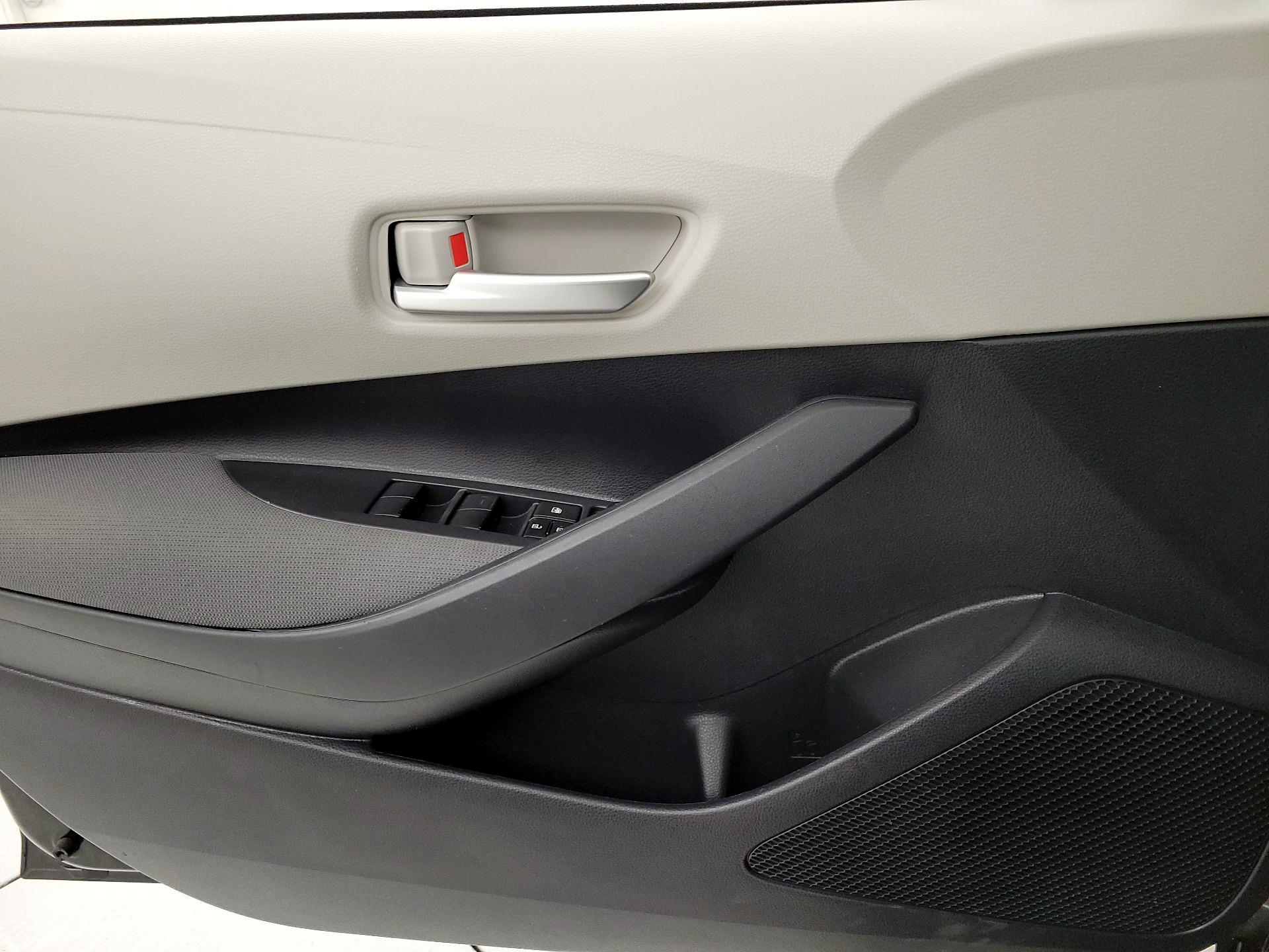 Thumbnail: 2021 Toyota Corolla - 12