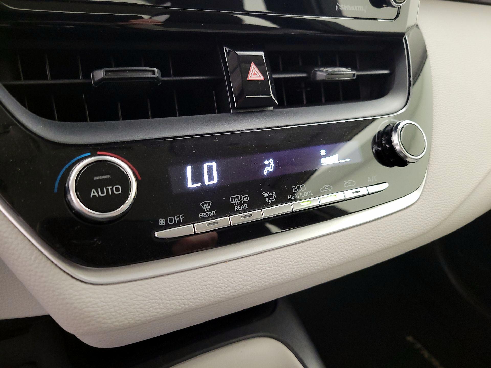 Thumbnail: 2021 Toyota Corolla - 16