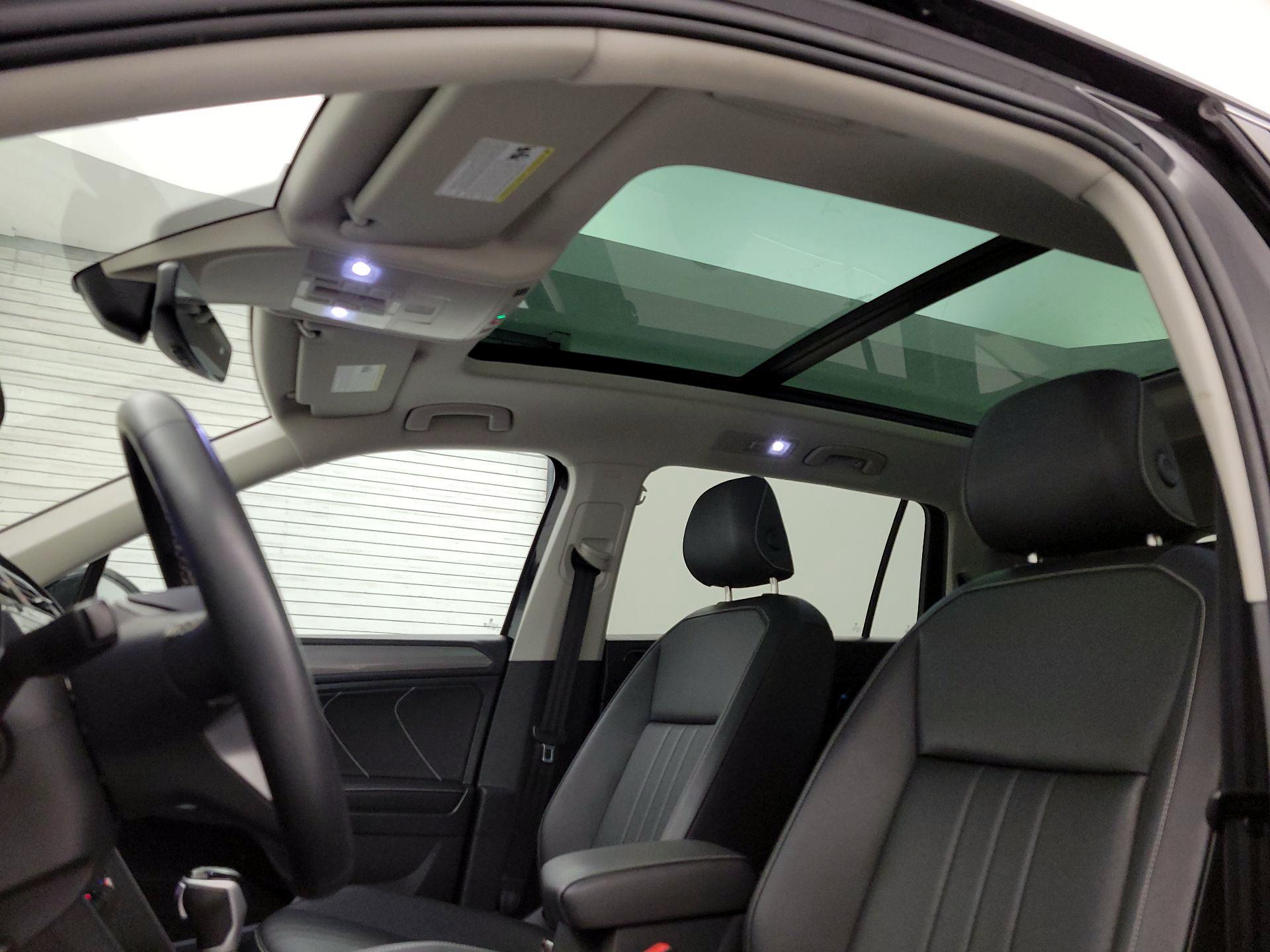 Thumbnail: 2023 Volkswagen Tiguan - 19