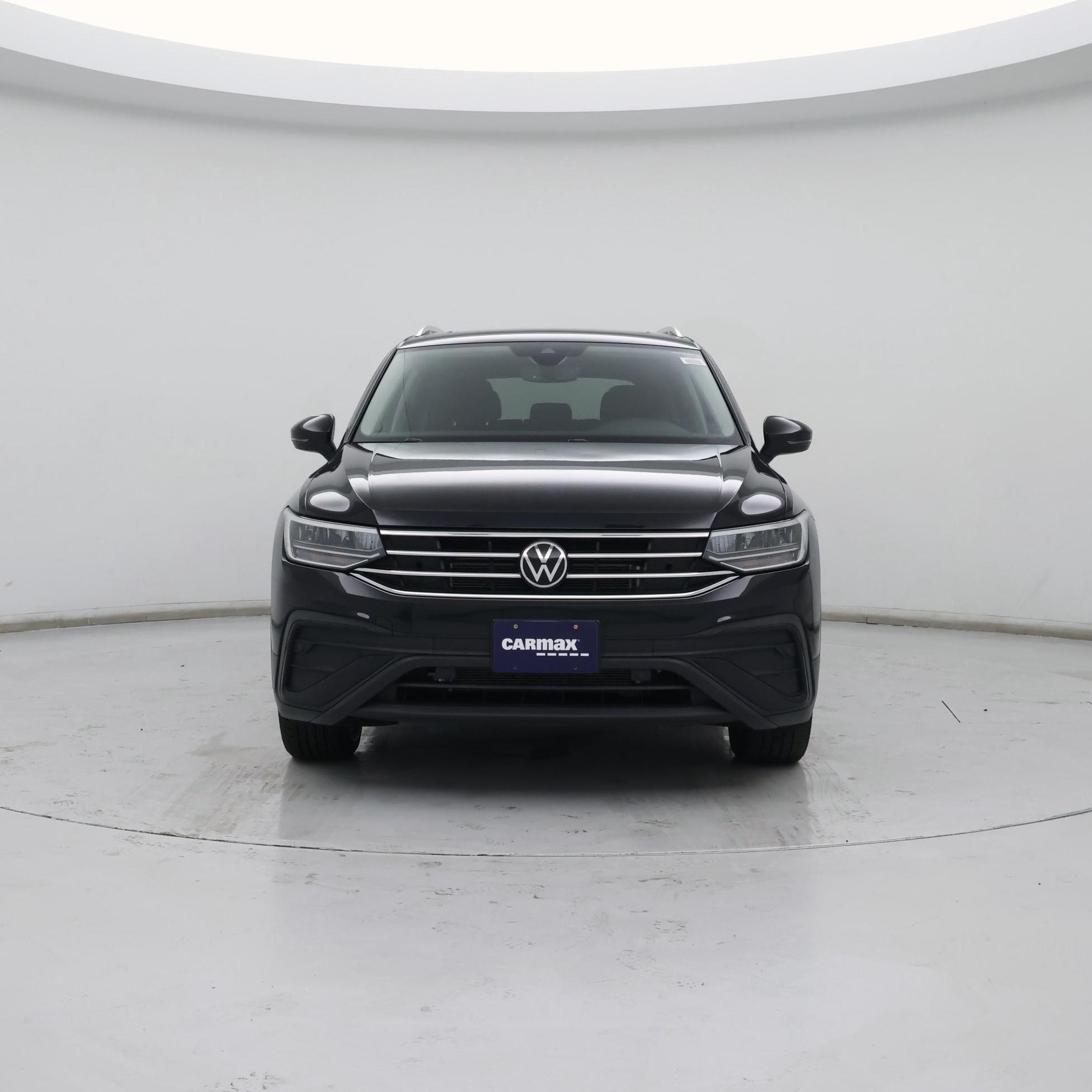 Thumbnail: 2023 Volkswagen Tiguan - 5