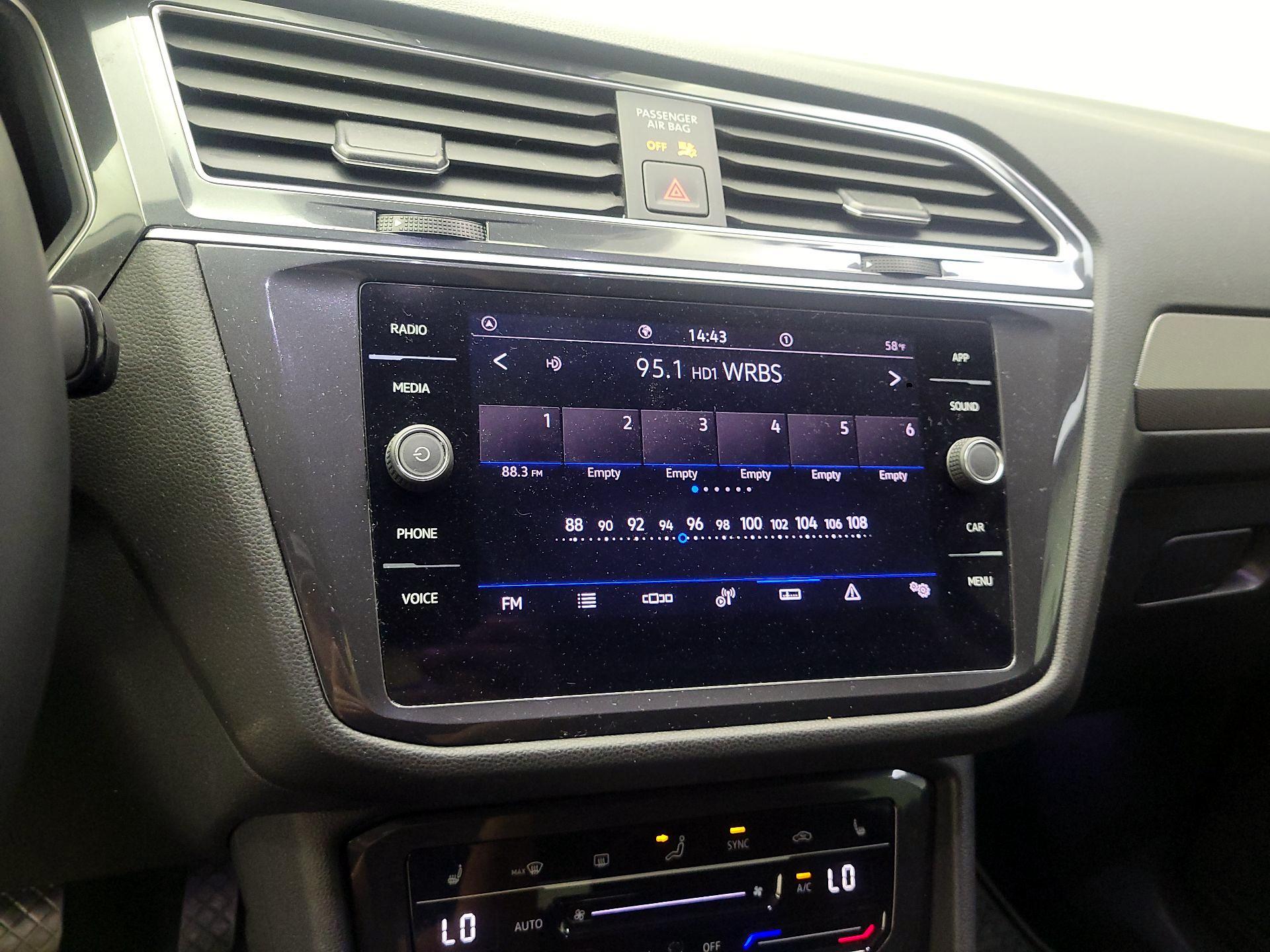 Thumbnail: 2024 Volkswagen Tiguan - 13