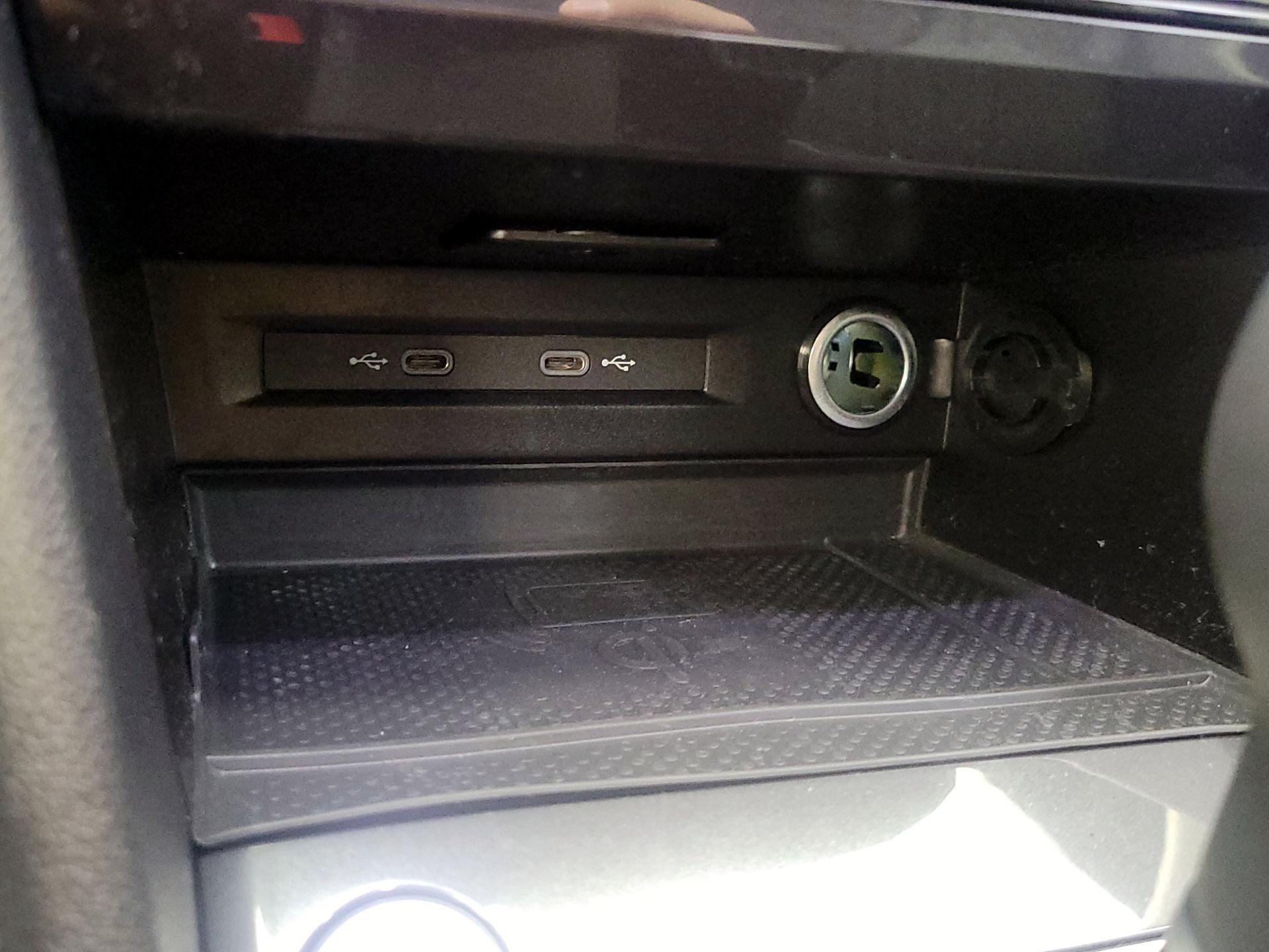 Thumbnail: 2024 Volkswagen Tiguan - 16