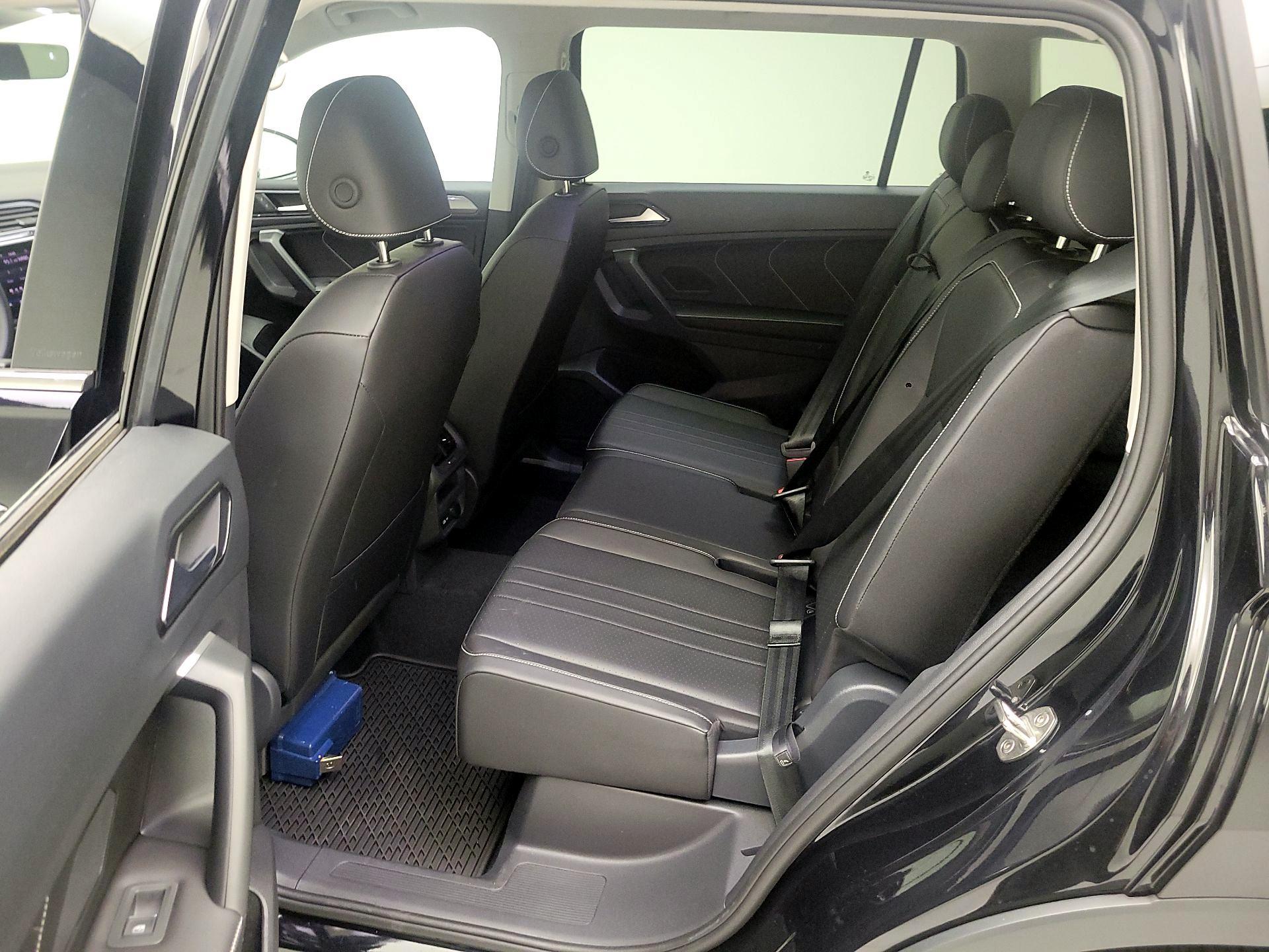 Thumbnail: 2024 Volkswagen Tiguan - 17