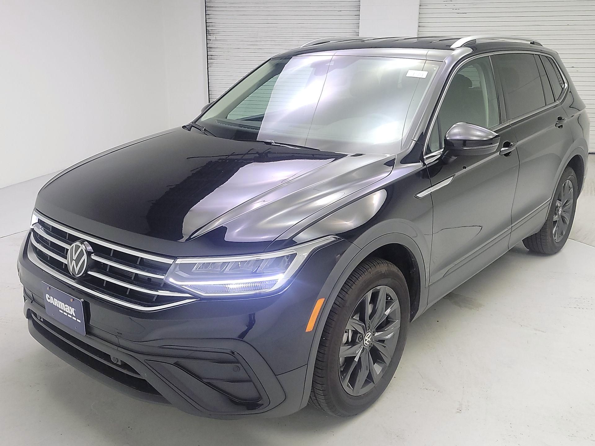 Thumbnail: 2024 Volkswagen Tiguan - 3