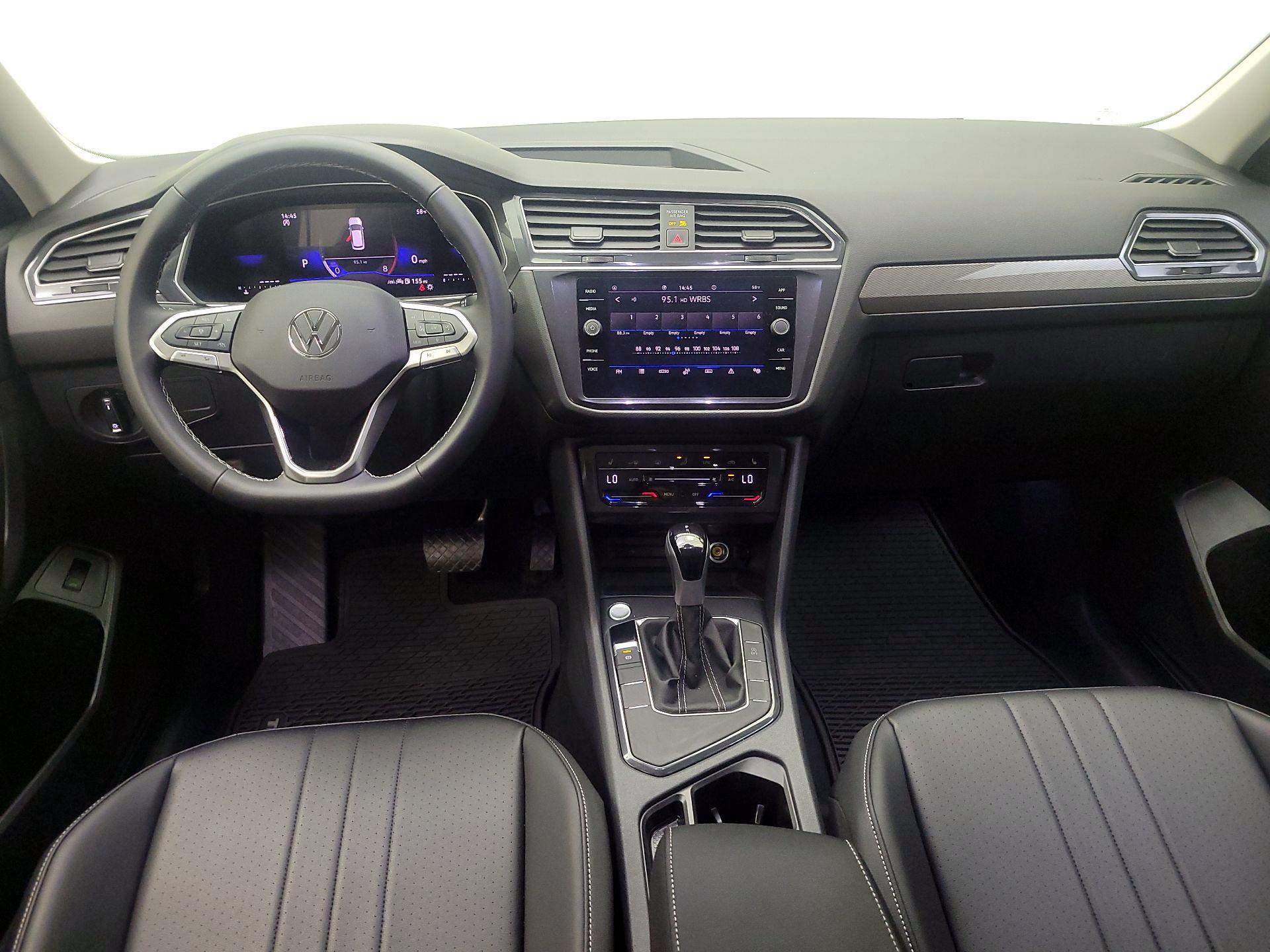 Thumbnail: 2024 Volkswagen Tiguan - 8