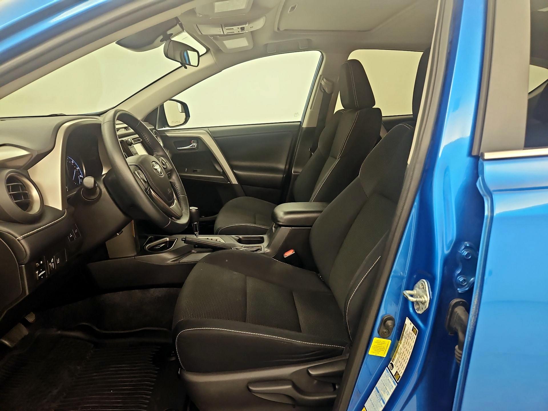 Thumbnail: 2017 Toyota RAV4 - 11