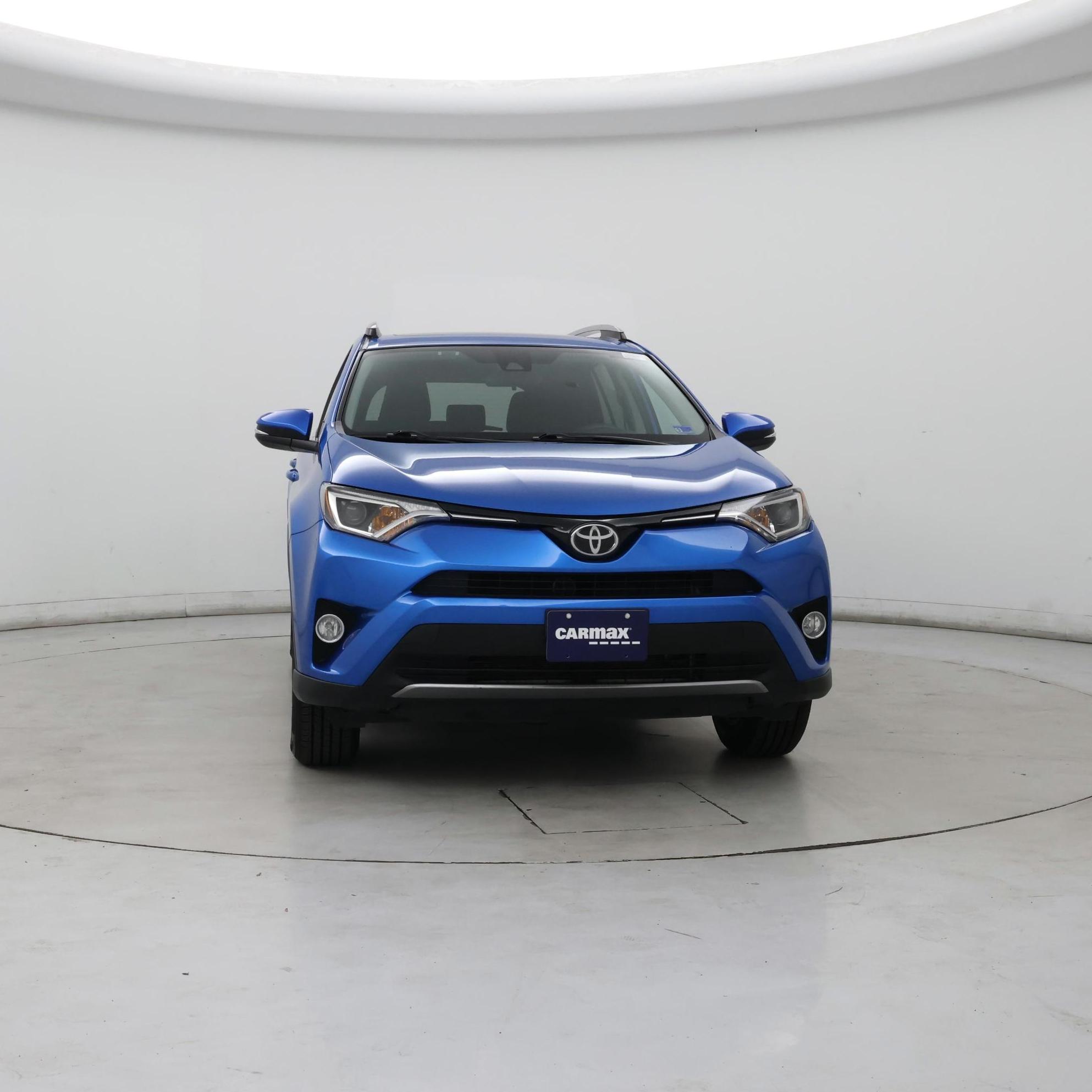 Thumbnail: 2017 Toyota RAV4 - 5