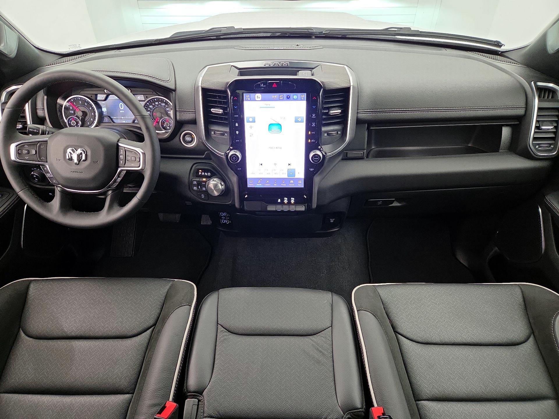 Thumbnail: 2025 RAM 1500 - 9