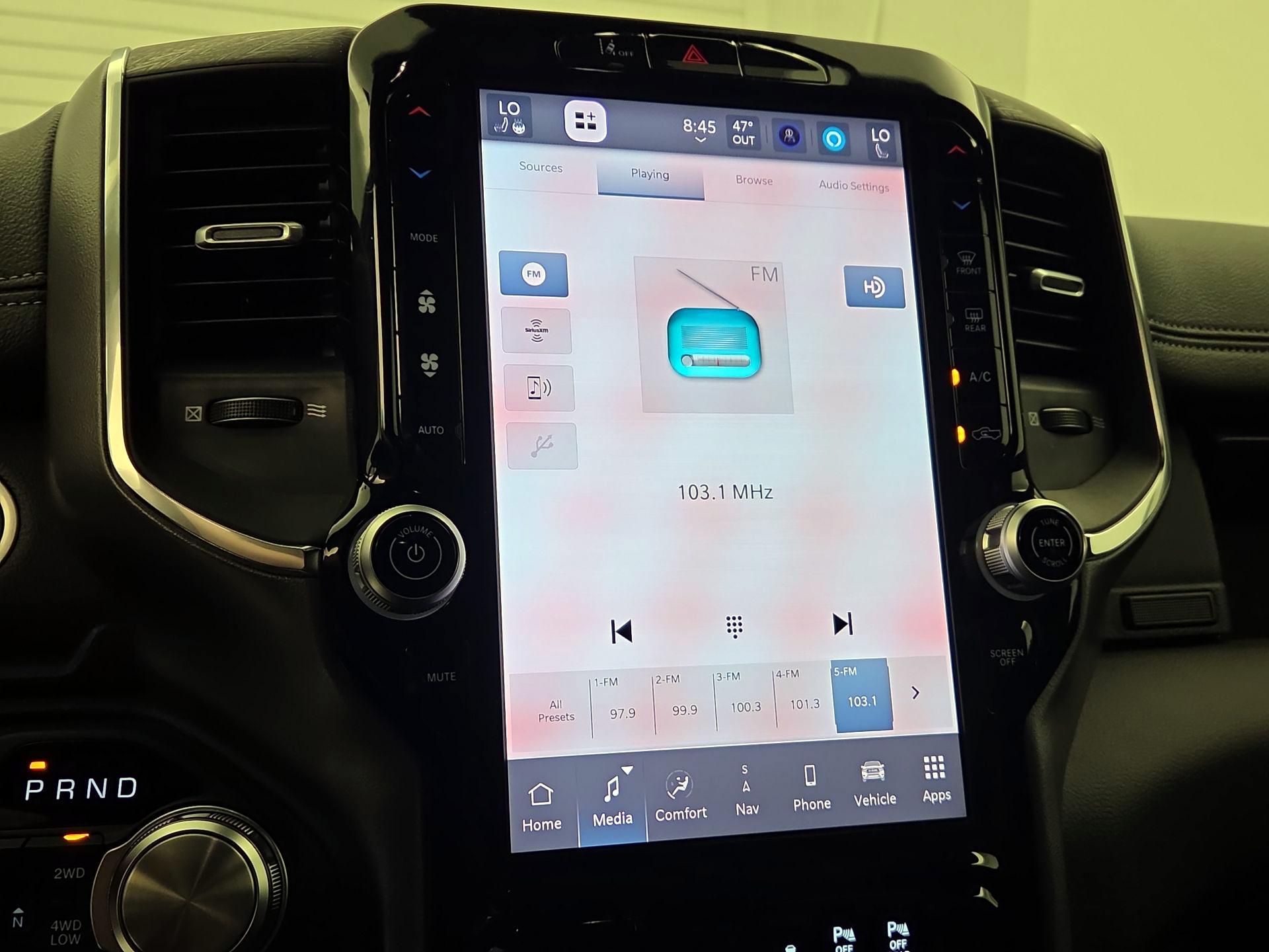 Thumbnail: 2025 RAM 1500 - 16