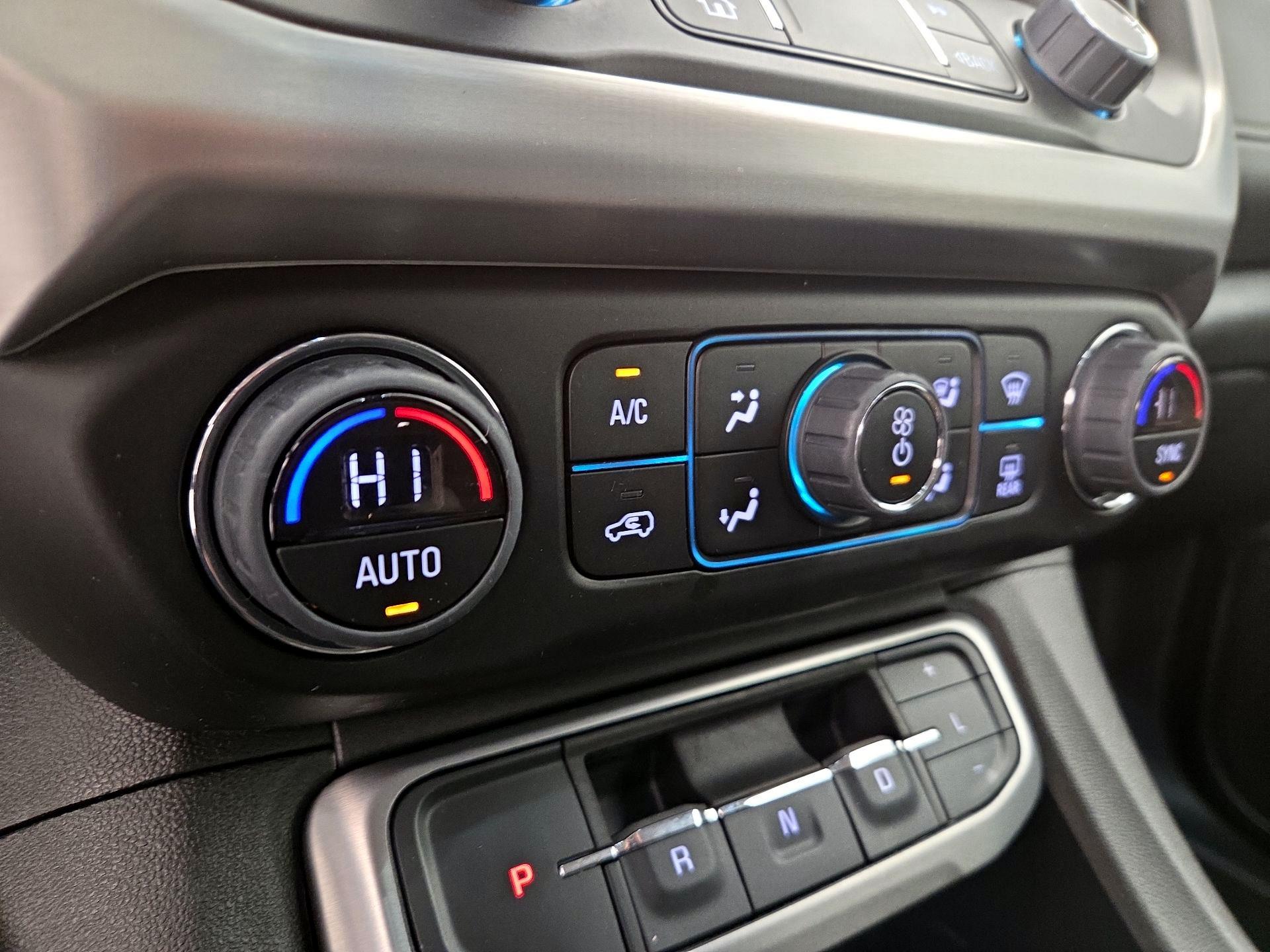 Thumbnail: 2023 GMC Acadia - 16