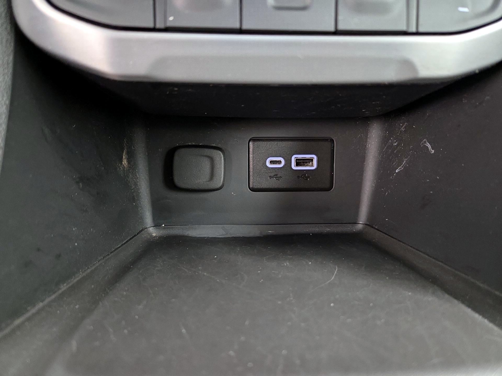 Thumbnail: 2023 GMC Acadia - 18