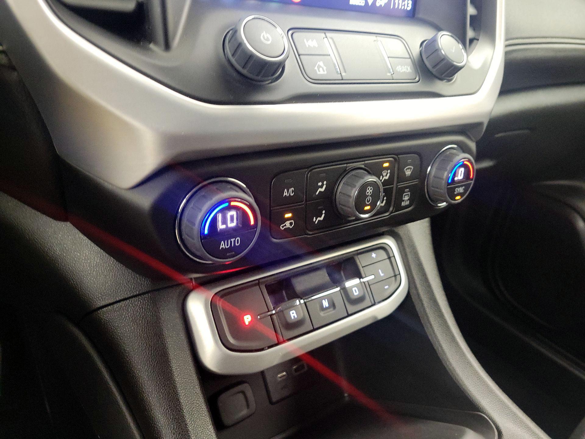 Thumbnail: 2023 GMC Acadia - 16