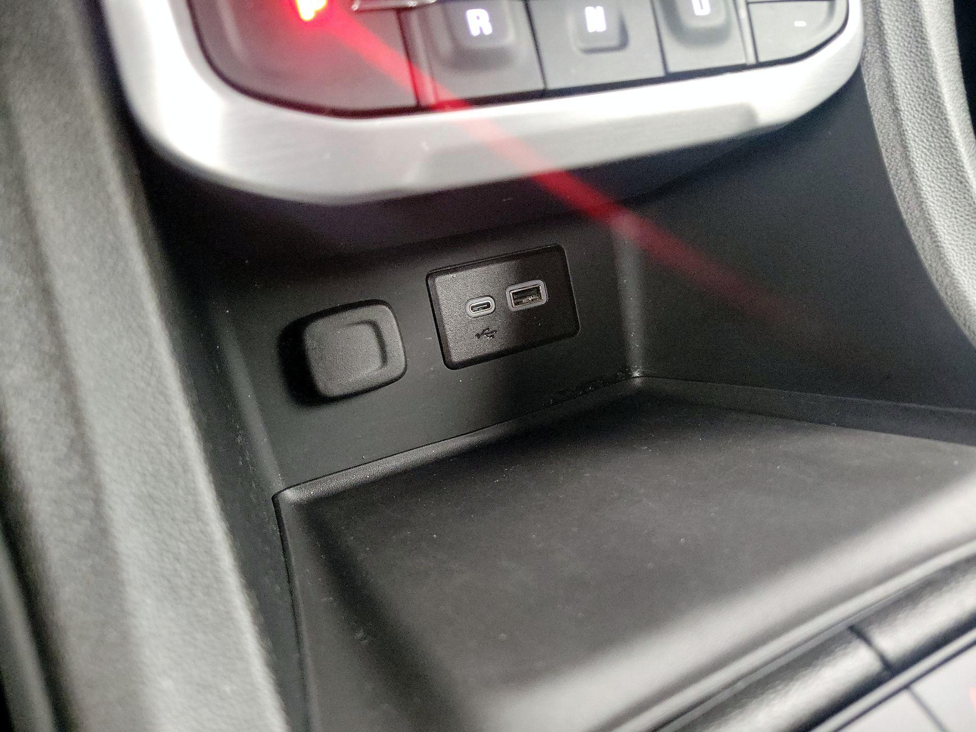 Thumbnail: 2023 GMC Acadia - 18