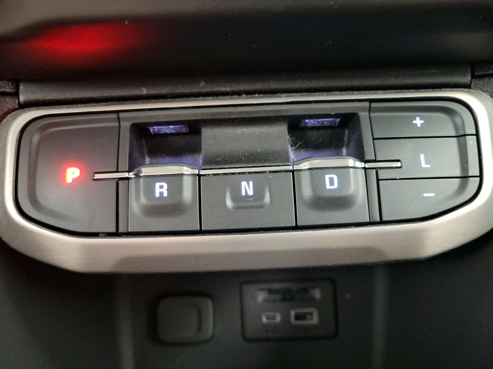 Thumbnail: 2023 GMC Acadia - 18