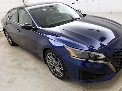 2023 Nissan Altima SR