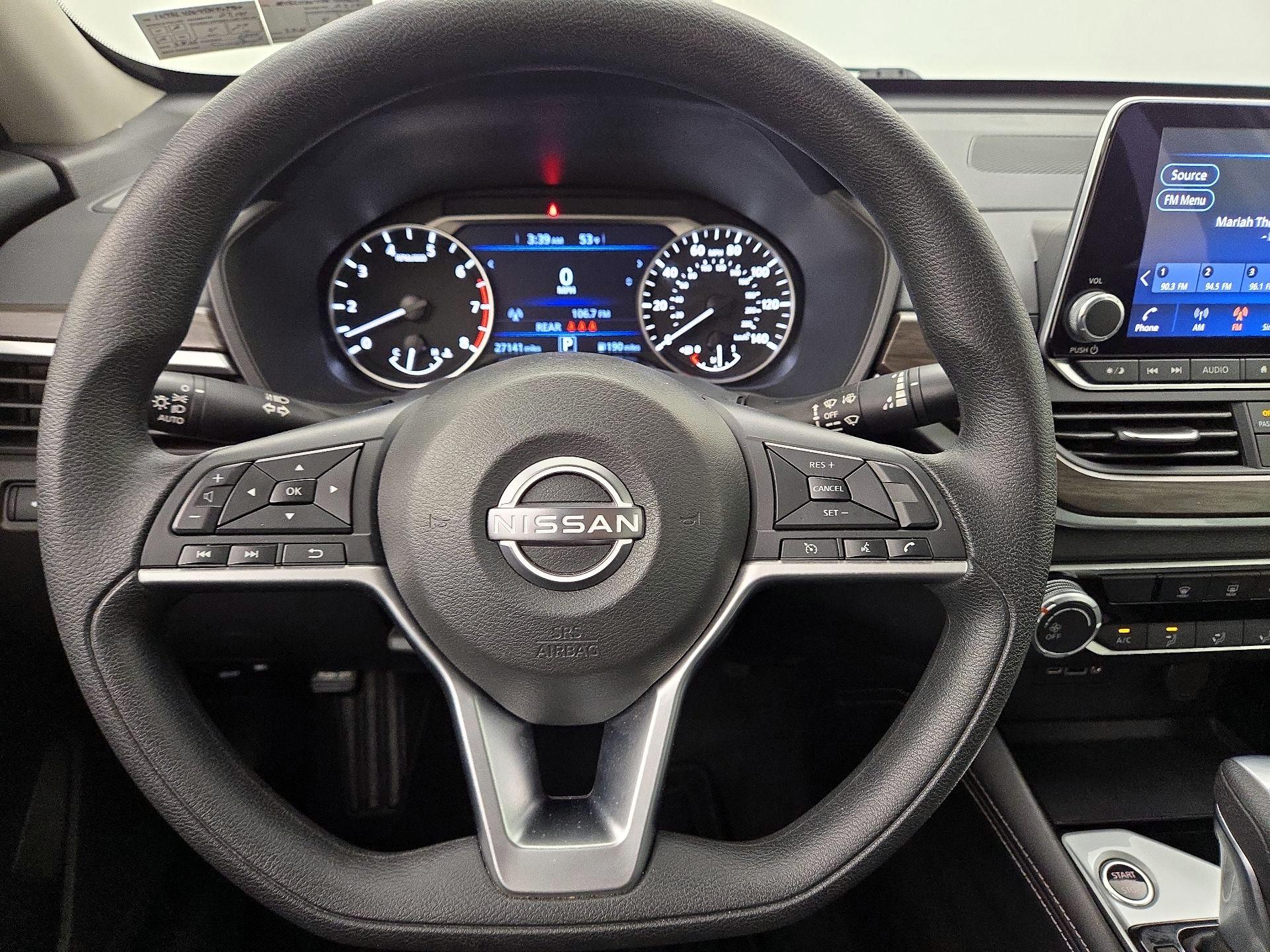 Thumbnail: 2023 Nissan Altima - 10