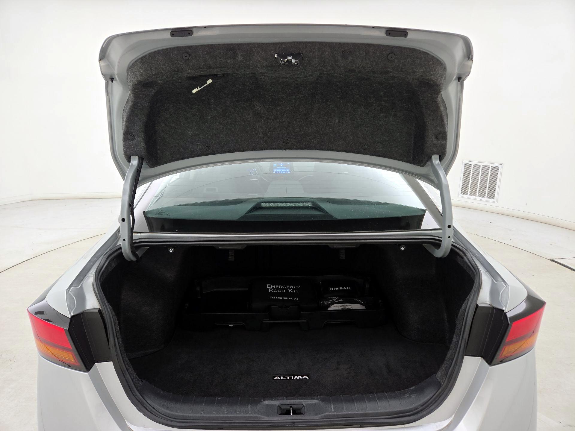 Thumbnail: 2023 Nissan Altima - 19