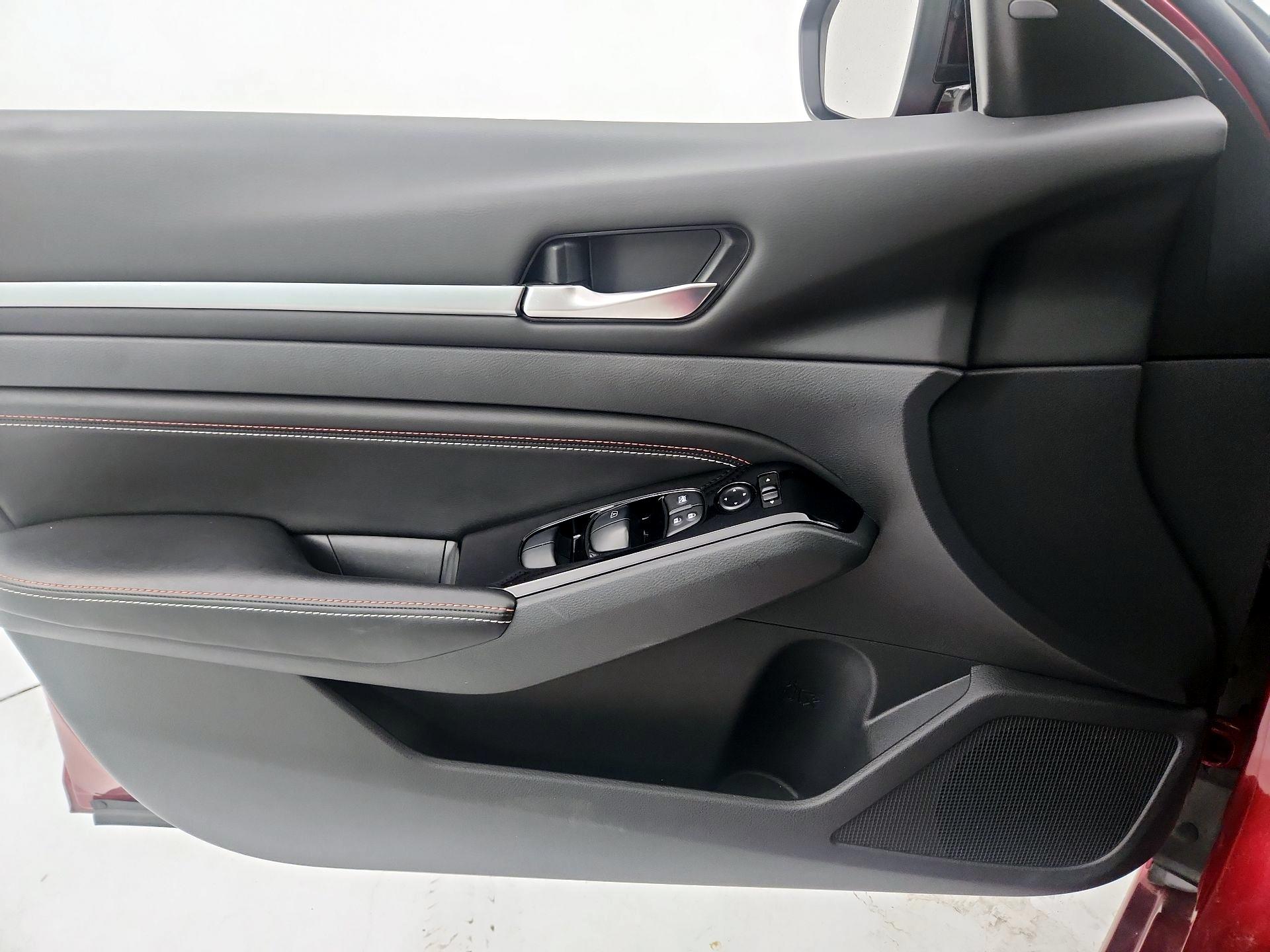 Thumbnail: 2023 Nissan Altima - 12