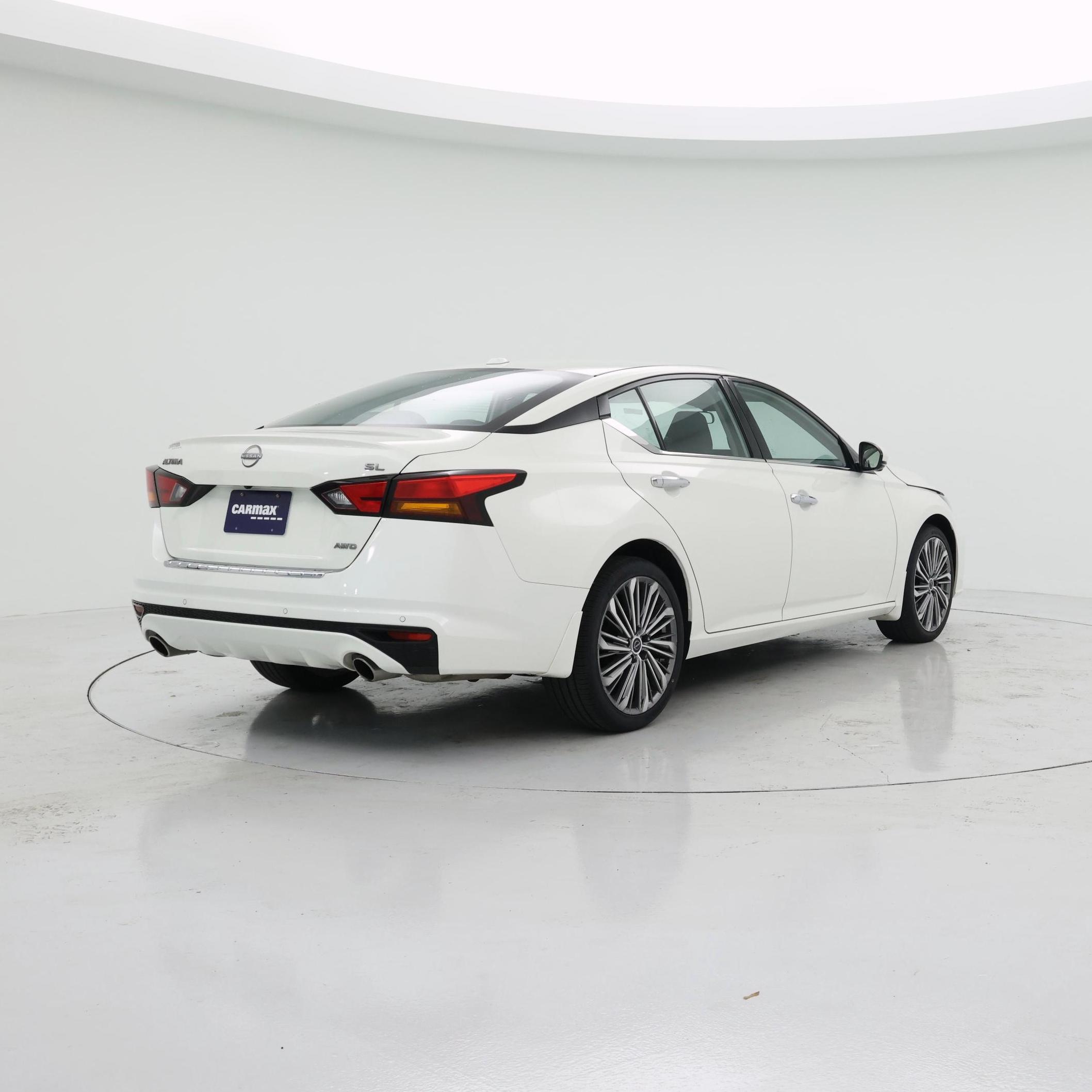 Thumbnail: 2023 Nissan Altima - 8