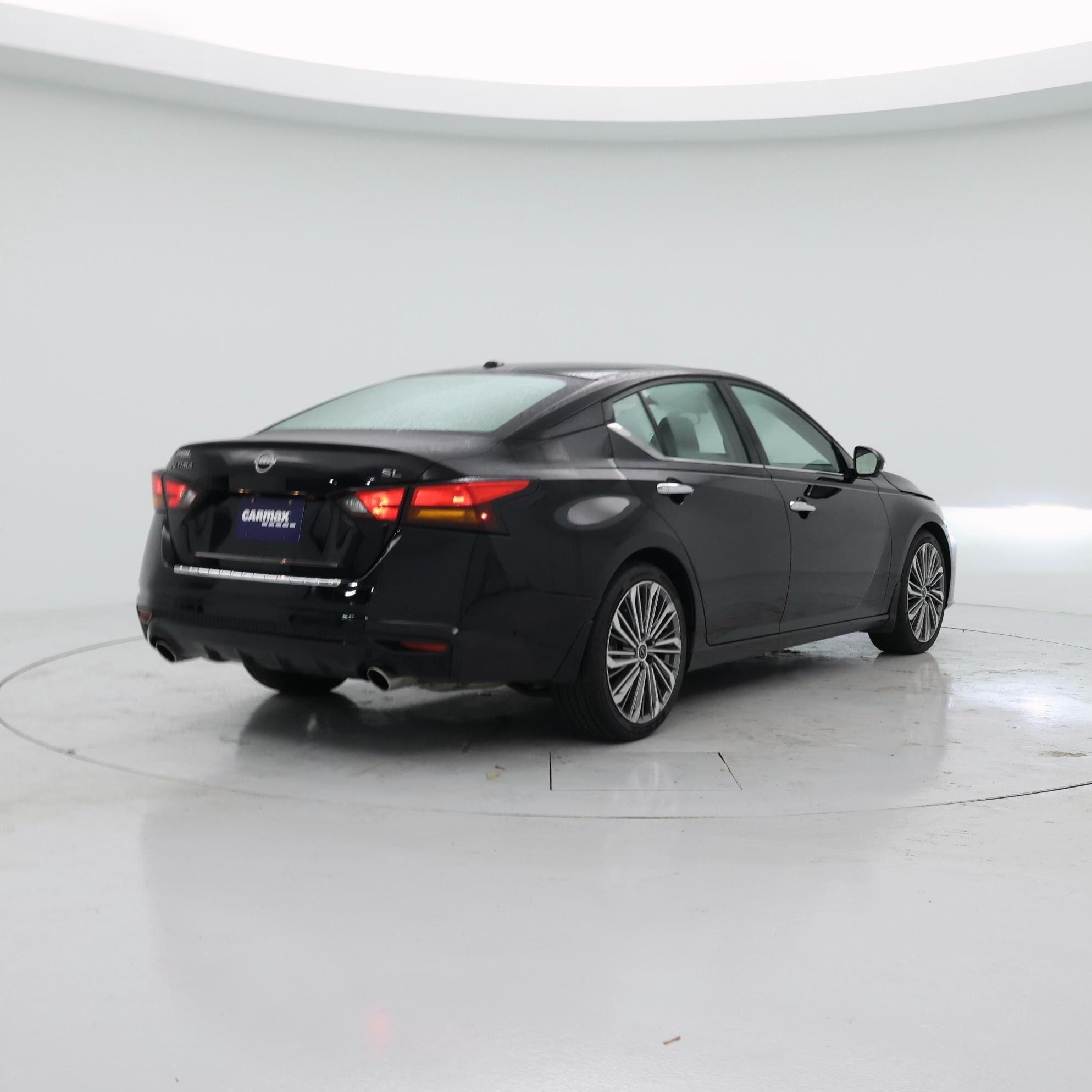 Thumbnail: 2023 Nissan Altima - 8