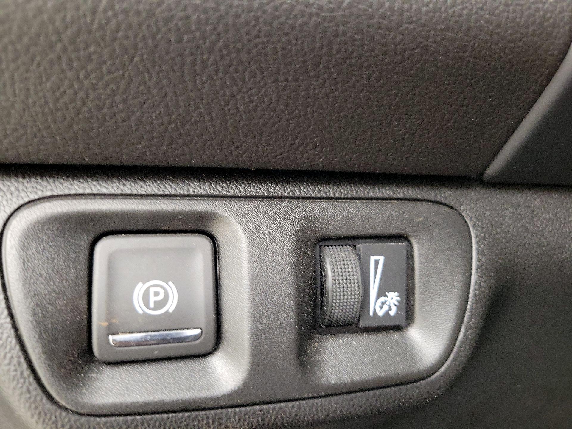 Thumbnail: 2023 GMC Acadia - 13