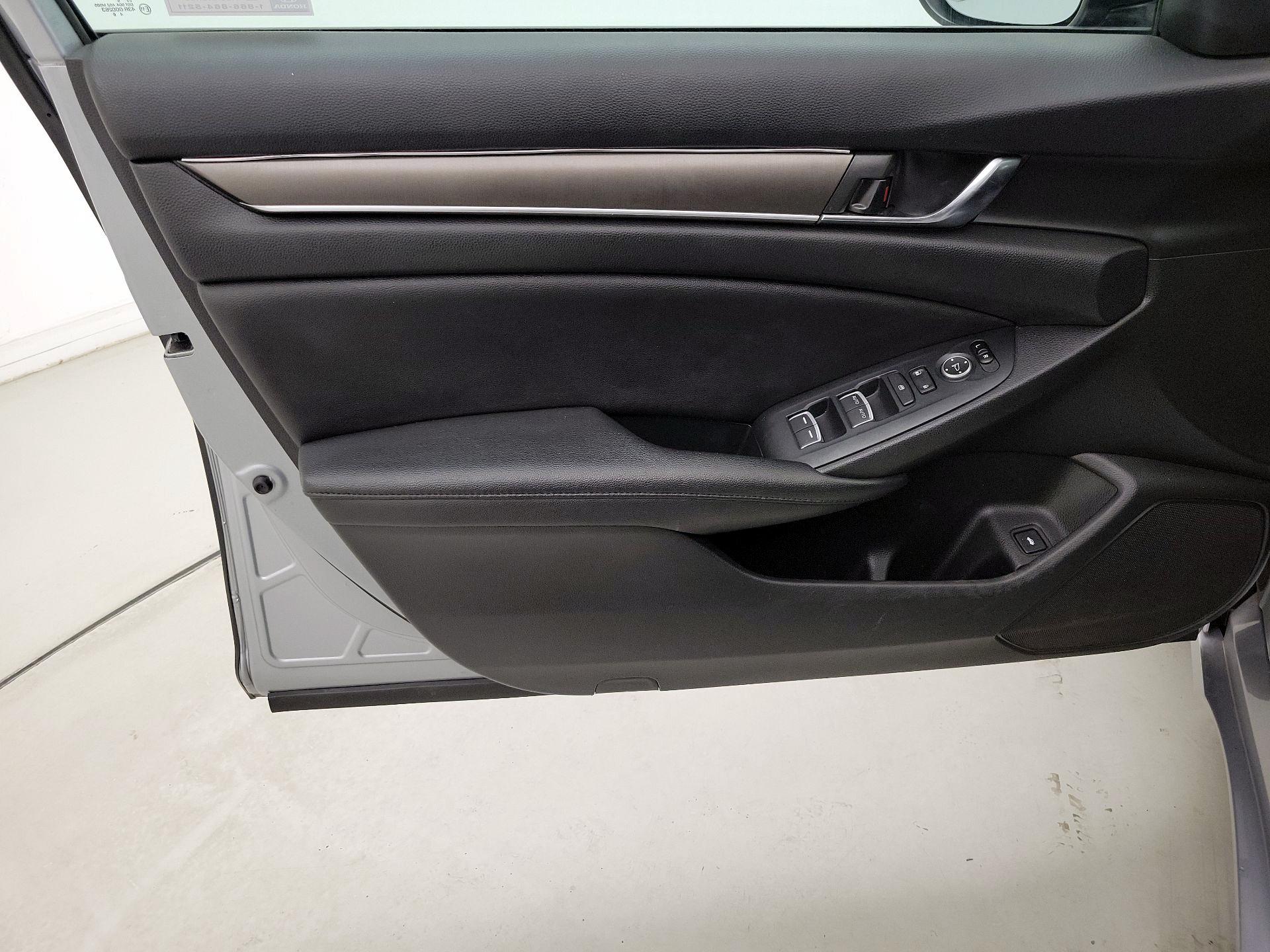 Thumbnail: 2020 Honda Accord - 12