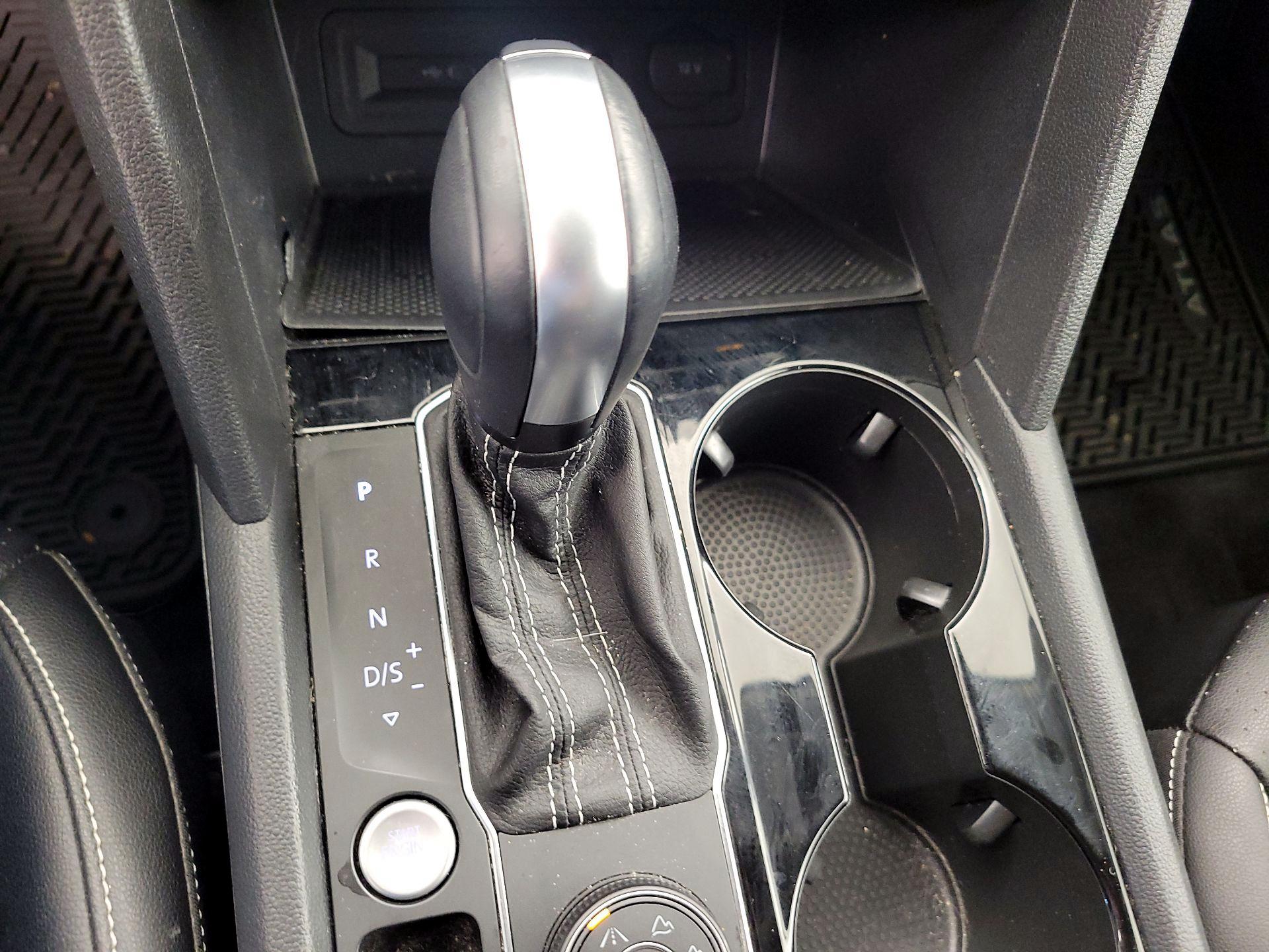 Thumbnail: 2023 Volkswagen Atlas - 15