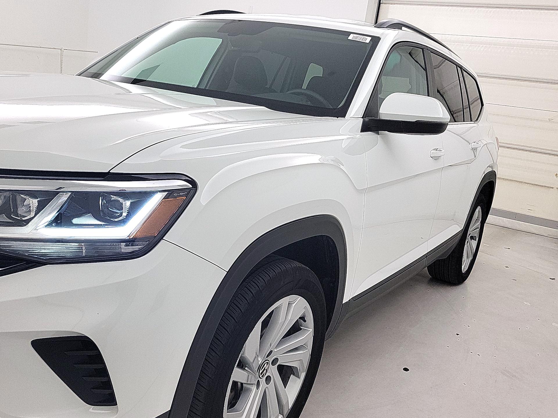 Thumbnail: 2023 Volkswagen Atlas - 3