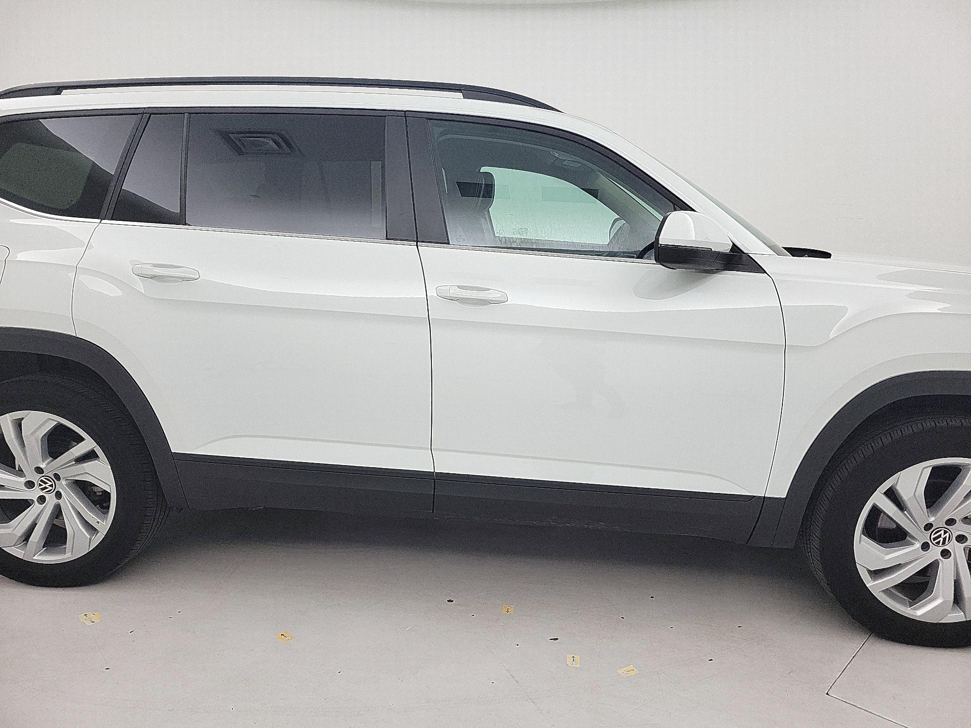 Thumbnail: 2023 Volkswagen Atlas - 4