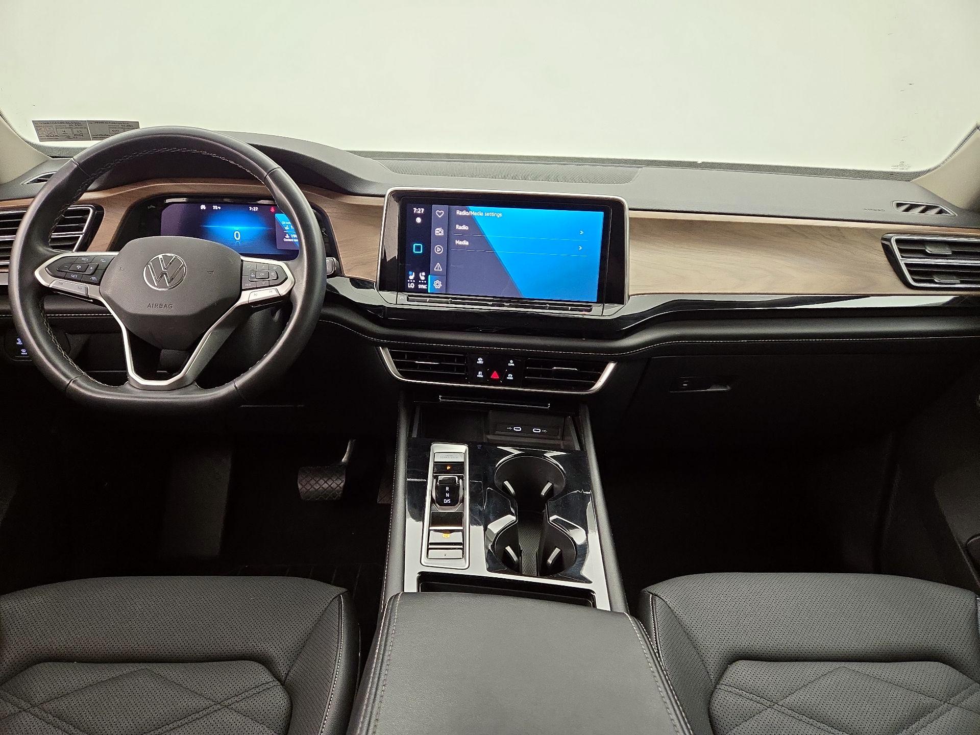 Thumbnail: 2024 Volkswagen Atlas - 9