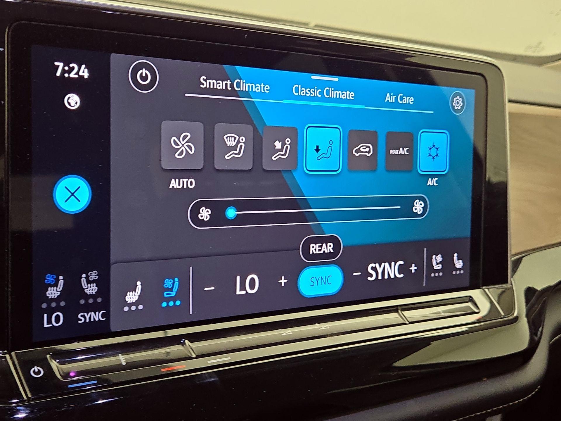 Thumbnail: 2024 Volkswagen Atlas - 15