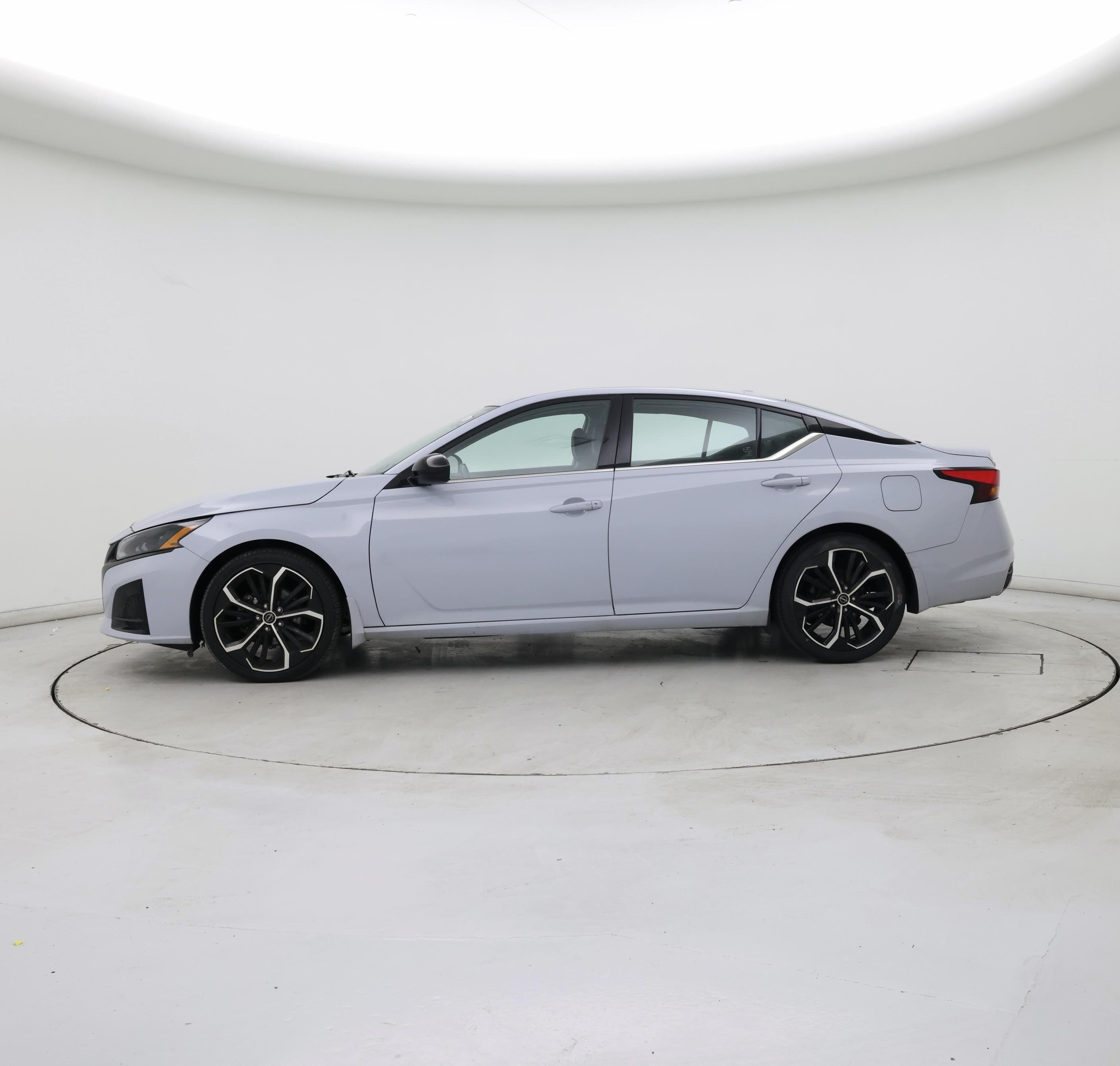 Thumbnail: 2023 Nissan Altima - 3