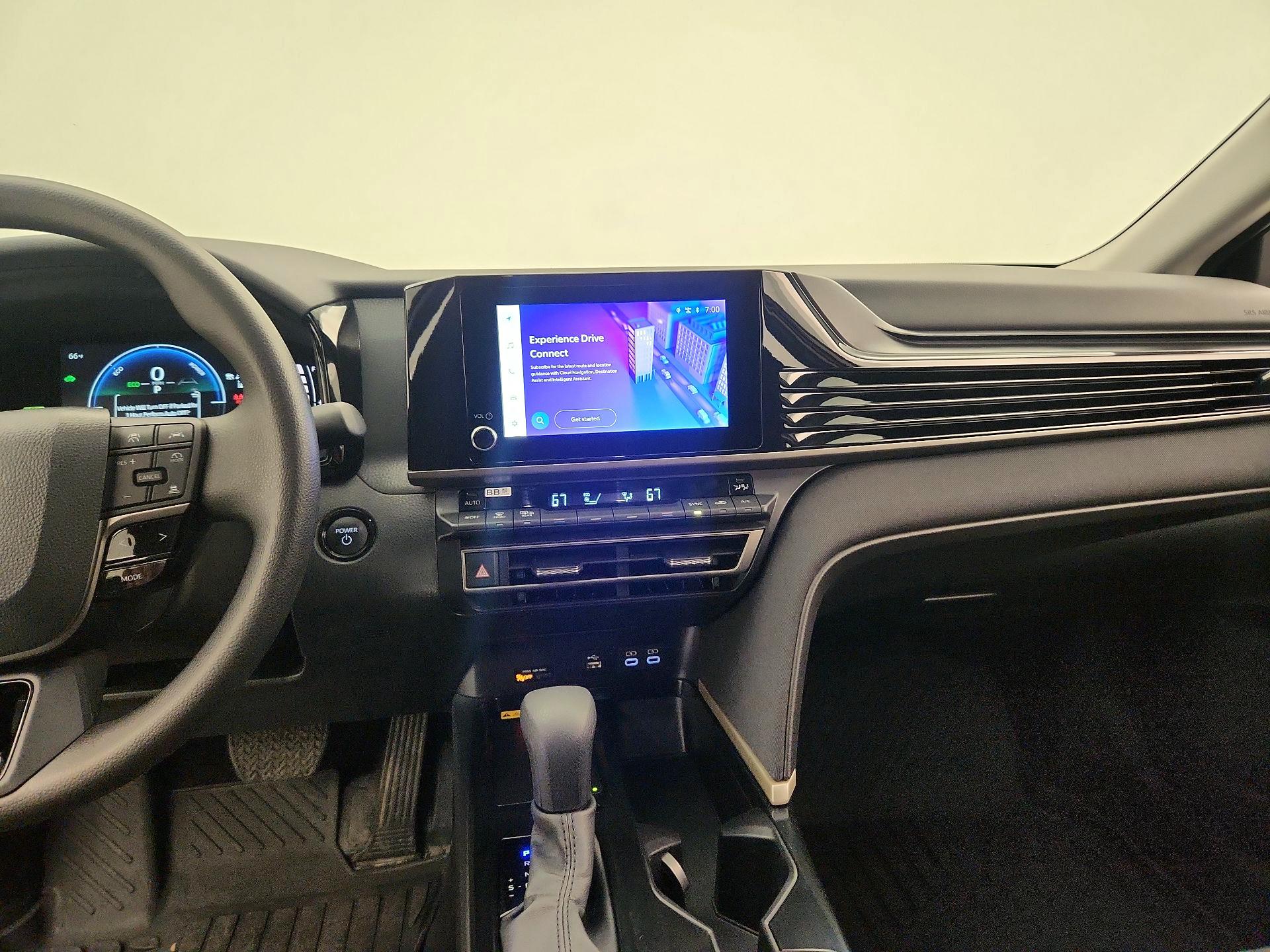 Thumbnail: 2025 Toyota Camry - 9