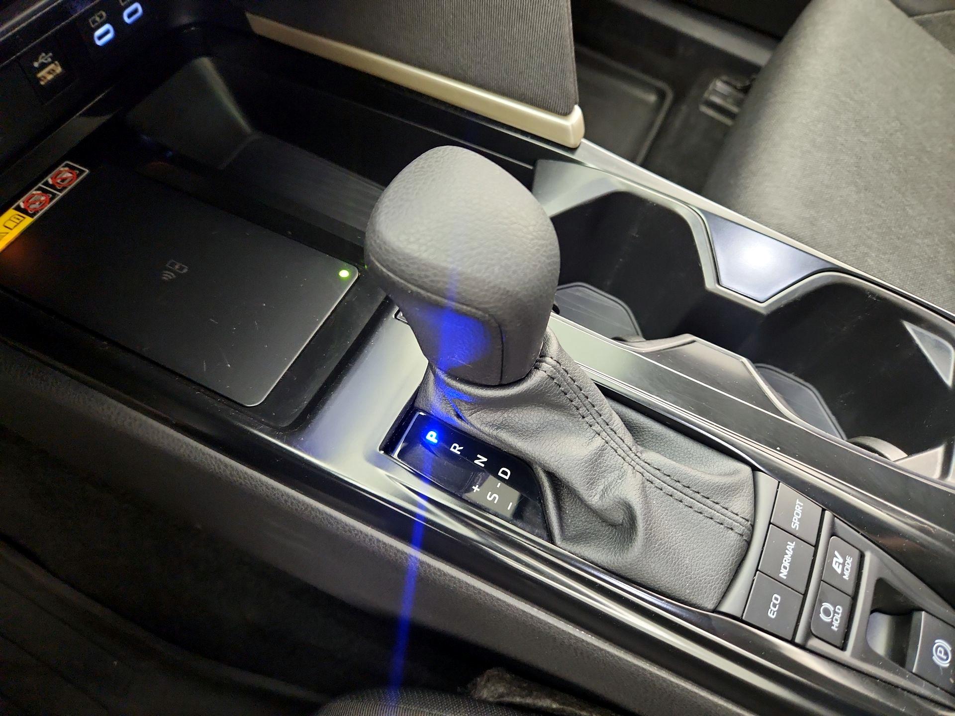 Thumbnail: 2025 Toyota Camry - 18