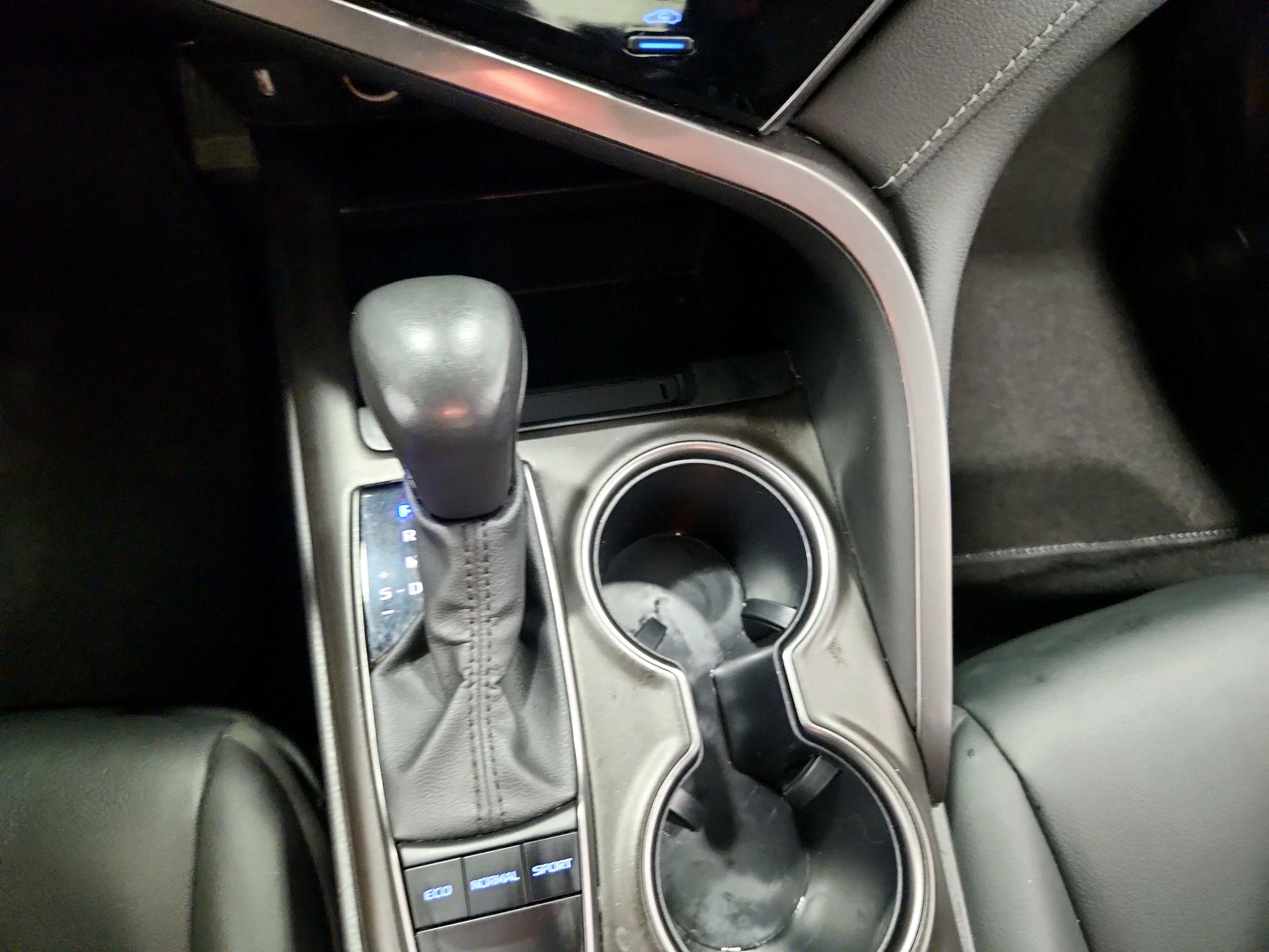 Thumbnail: 2024 Toyota Camry - 17