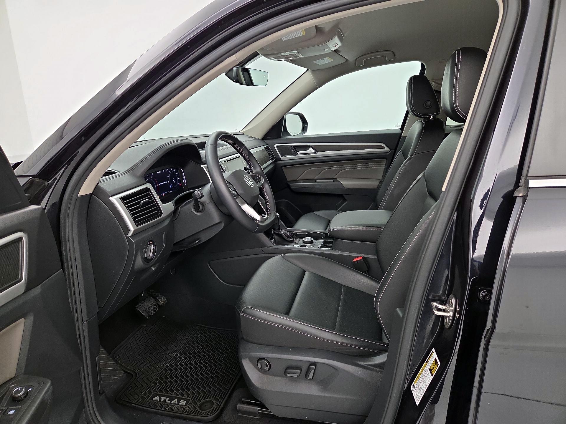 Thumbnail: 2023 Volkswagen Atlas - 11